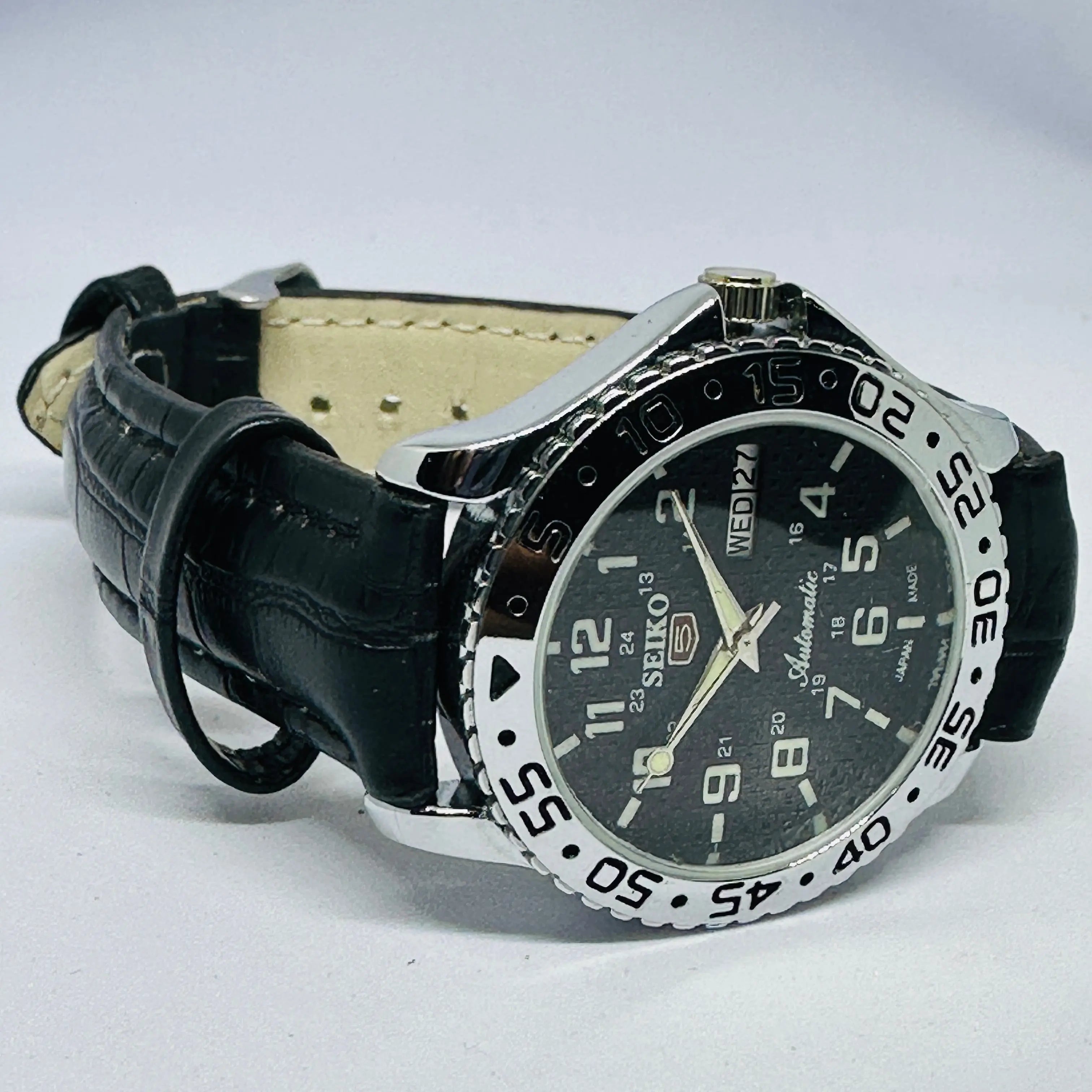 Seiko 5 Sports Automatic Watch – Refurbished Vintage | Japan-Made Men’s Timepiece National Watches