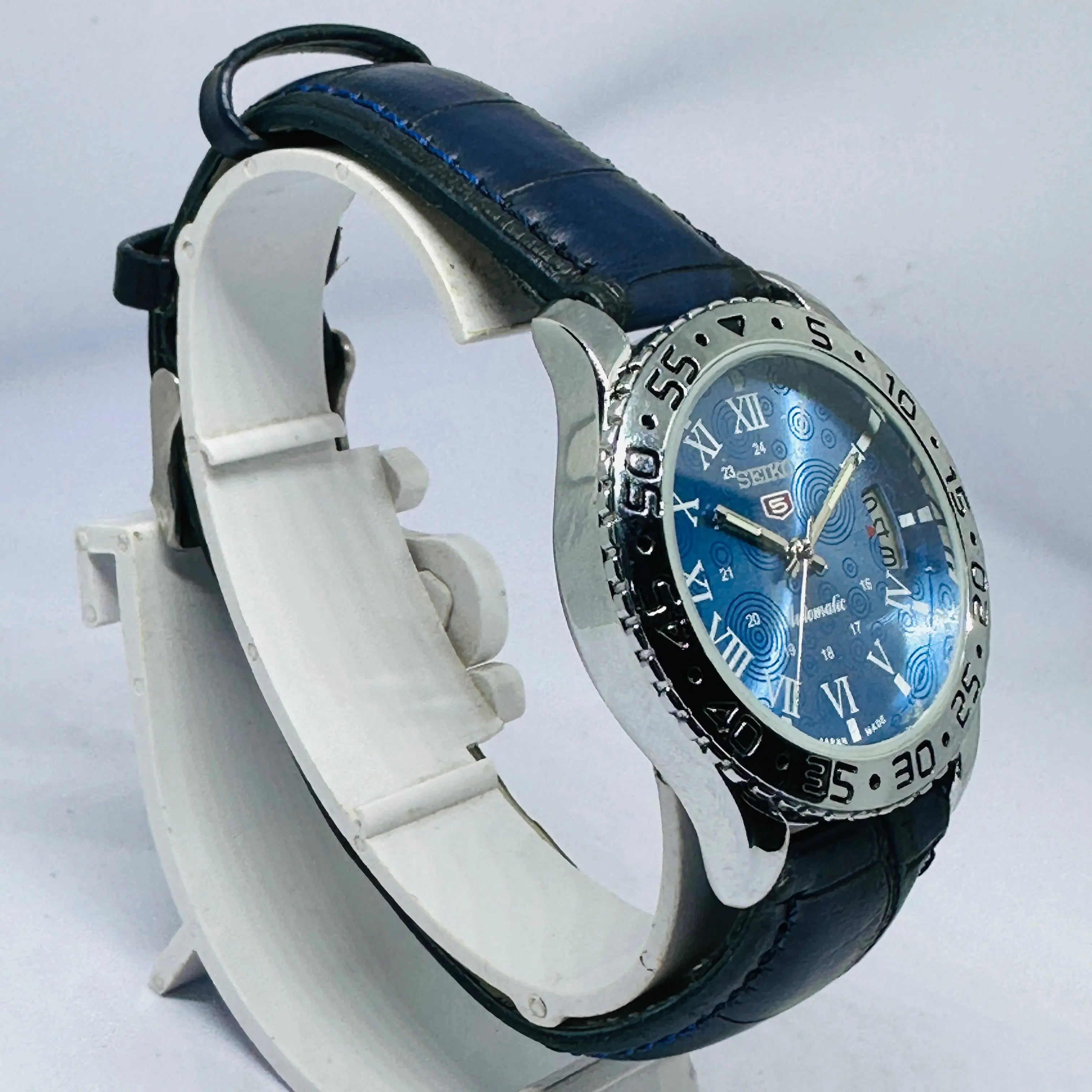 Seiko 5 Sports Automatic Watch – Refurbished Vintage | Japan-Made Men’s Timepiece National Watches