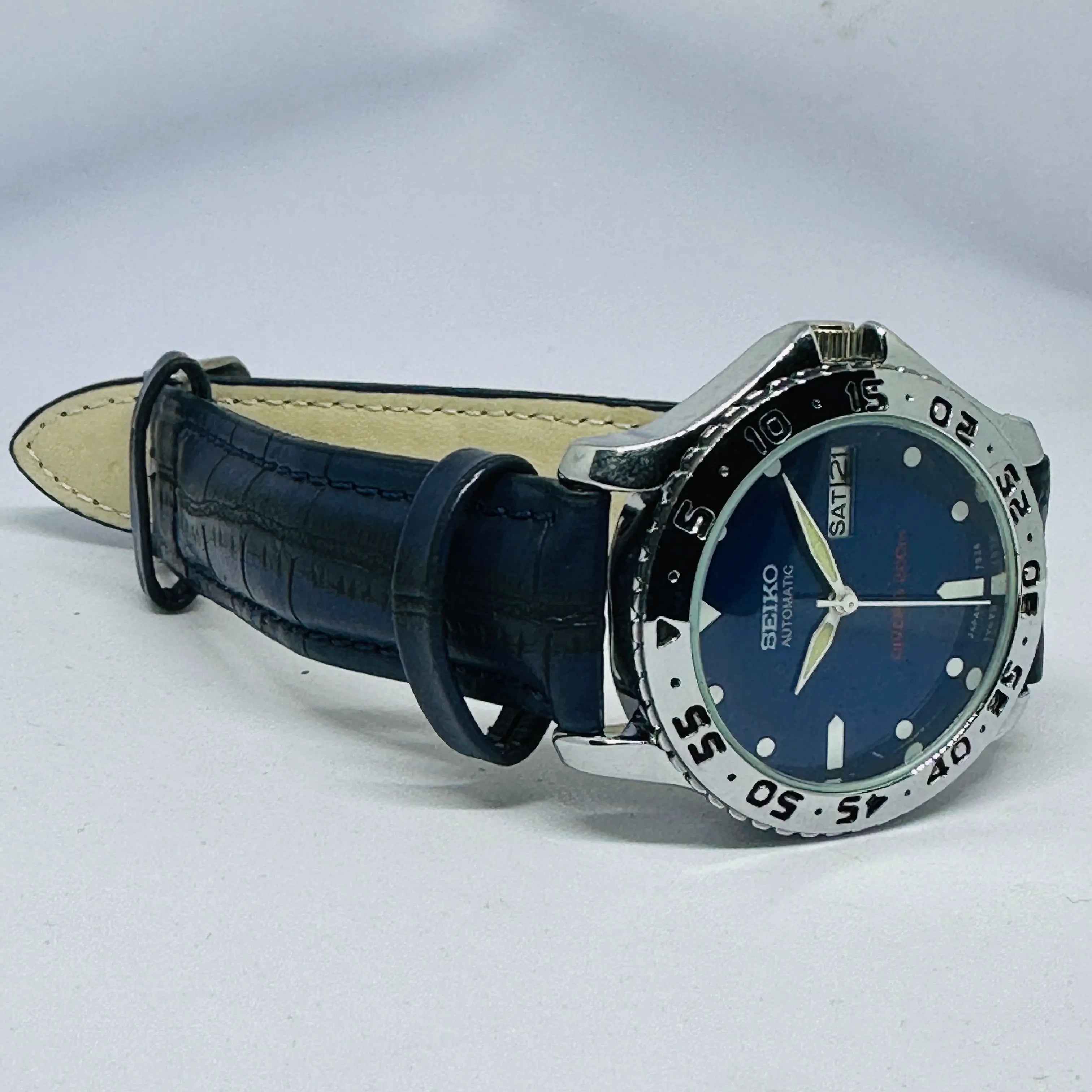 Seiko 5 Sports Automatic Watch – Refurbished Vintage | Japan-Made Men’s Timepiece National Watches