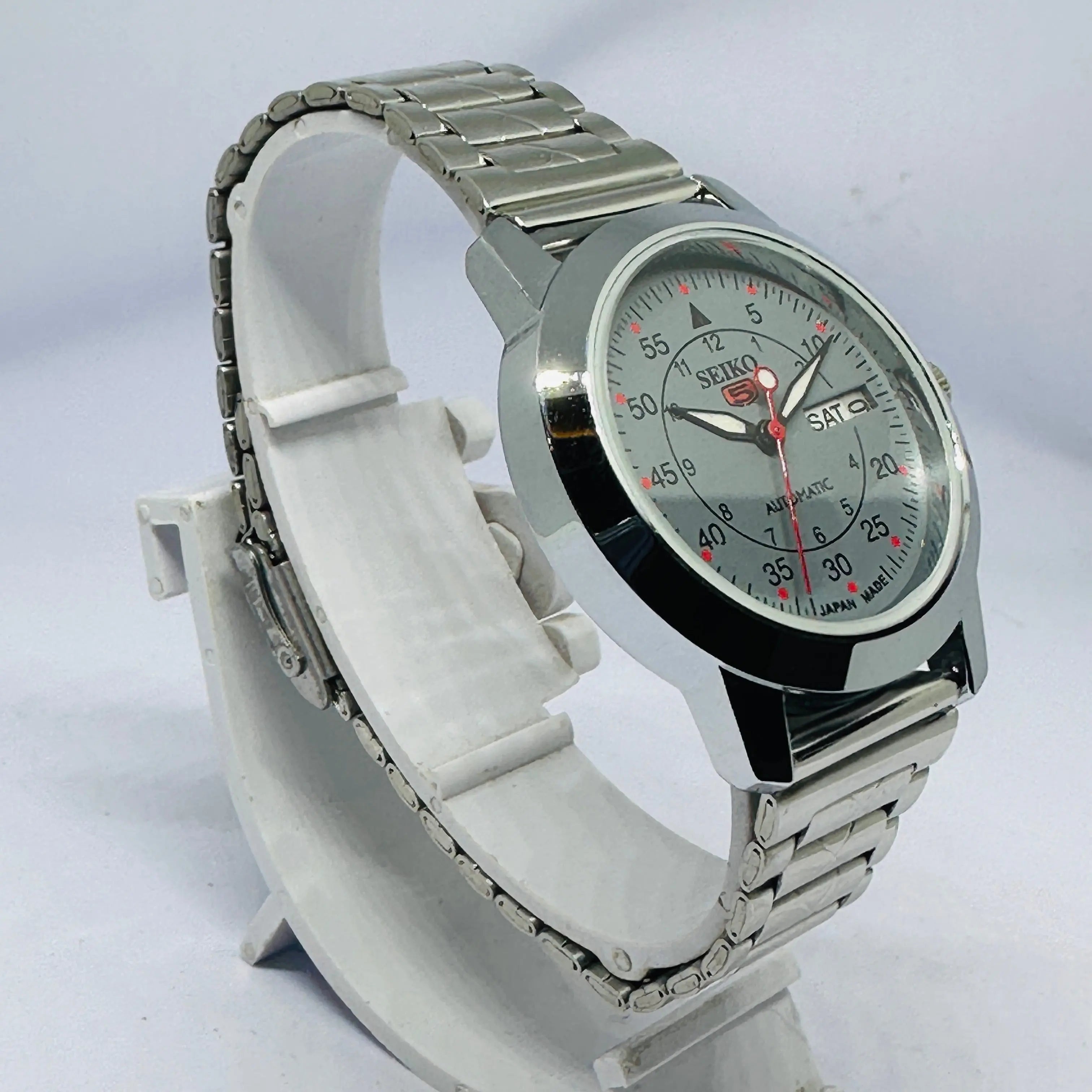 Seiko 5 Automatic Men’s Watch – Vintage Japan Model | Restored & Ready to Wear National Watches