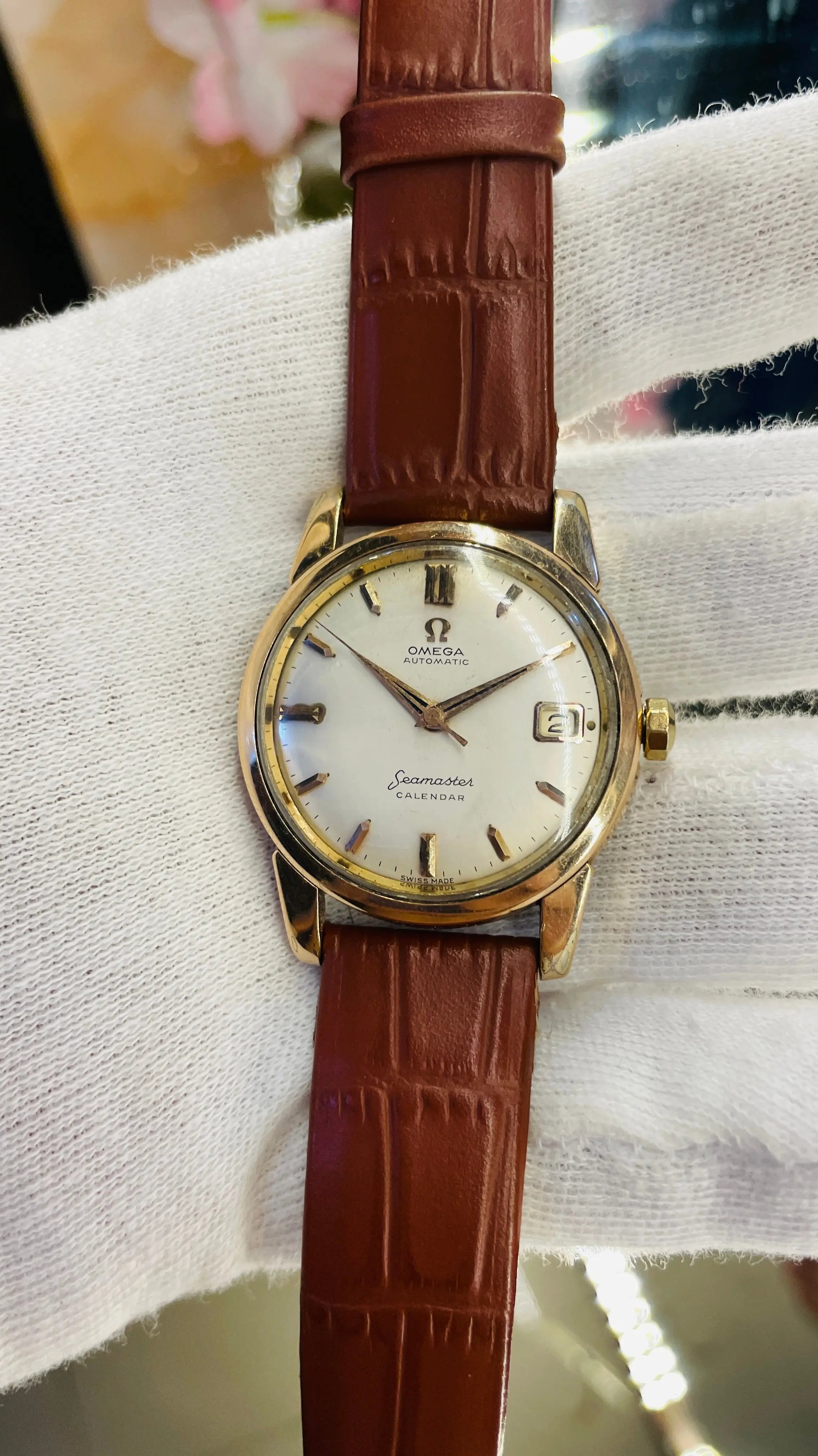 Omega Seamaster Calendar | Vintage 1960s Automatic Men’s Watch | Gold Case | Collectors Edition | National Watches National Watches