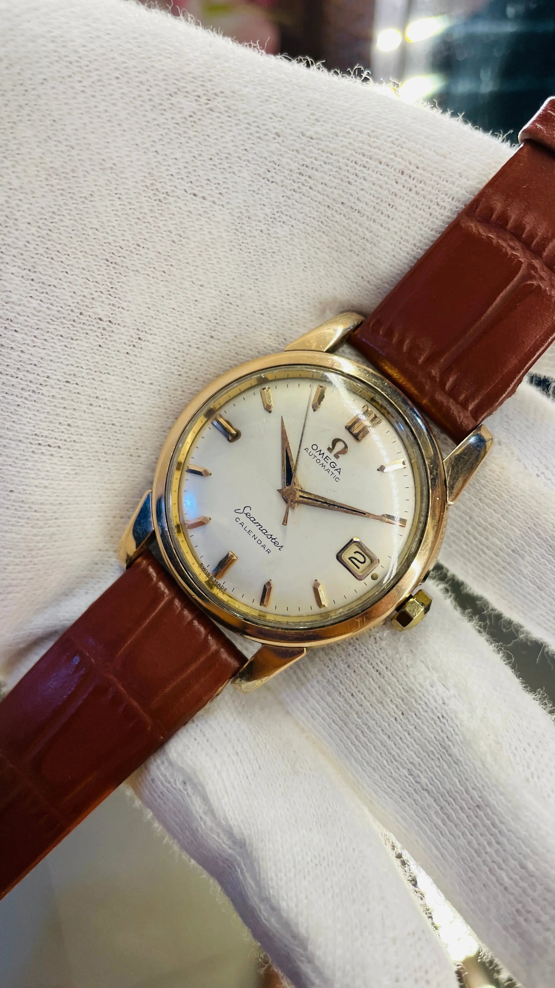 Omega Seamaster Calendar | Vintage 1960s Automatic Men’s Watch | Gold Case | Collectors Edition | National Watches National Watches