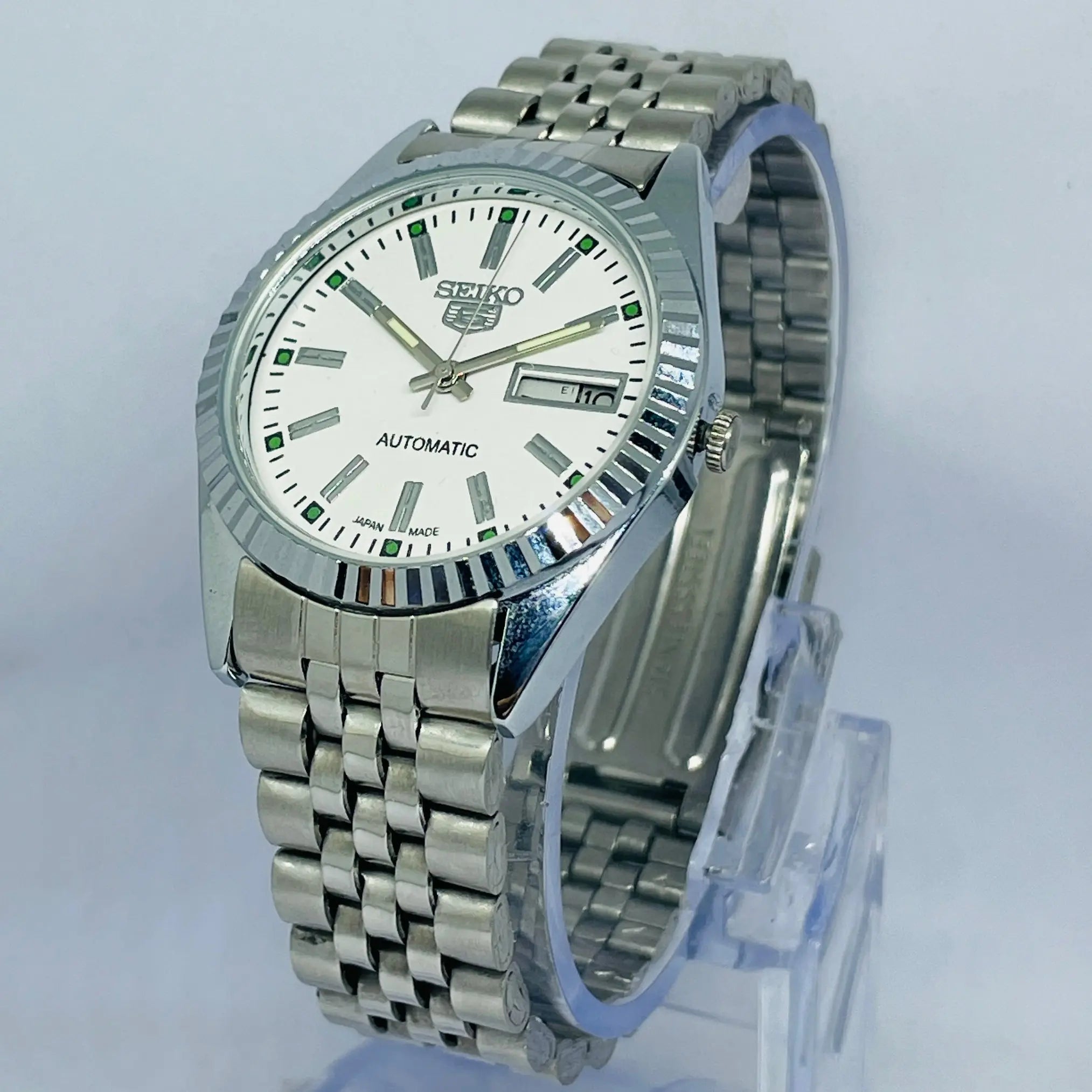 Seiko 5 Automatic 17 Jewels – Full Original Movement Refurbished National Watches