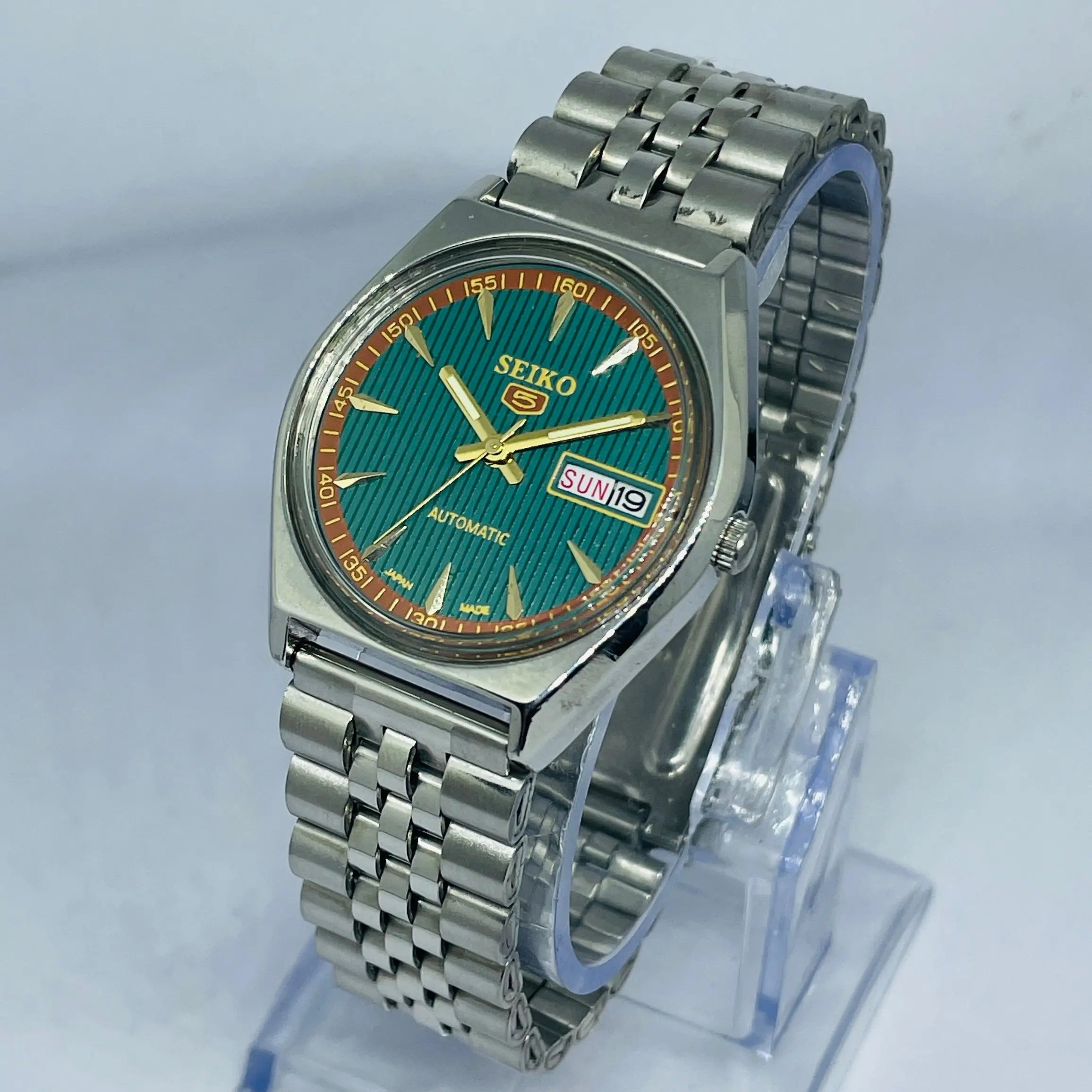 Seiko 5 Automatic 17 Jewels โ Original Movement Daily Wear Mechanical Watch National Watches