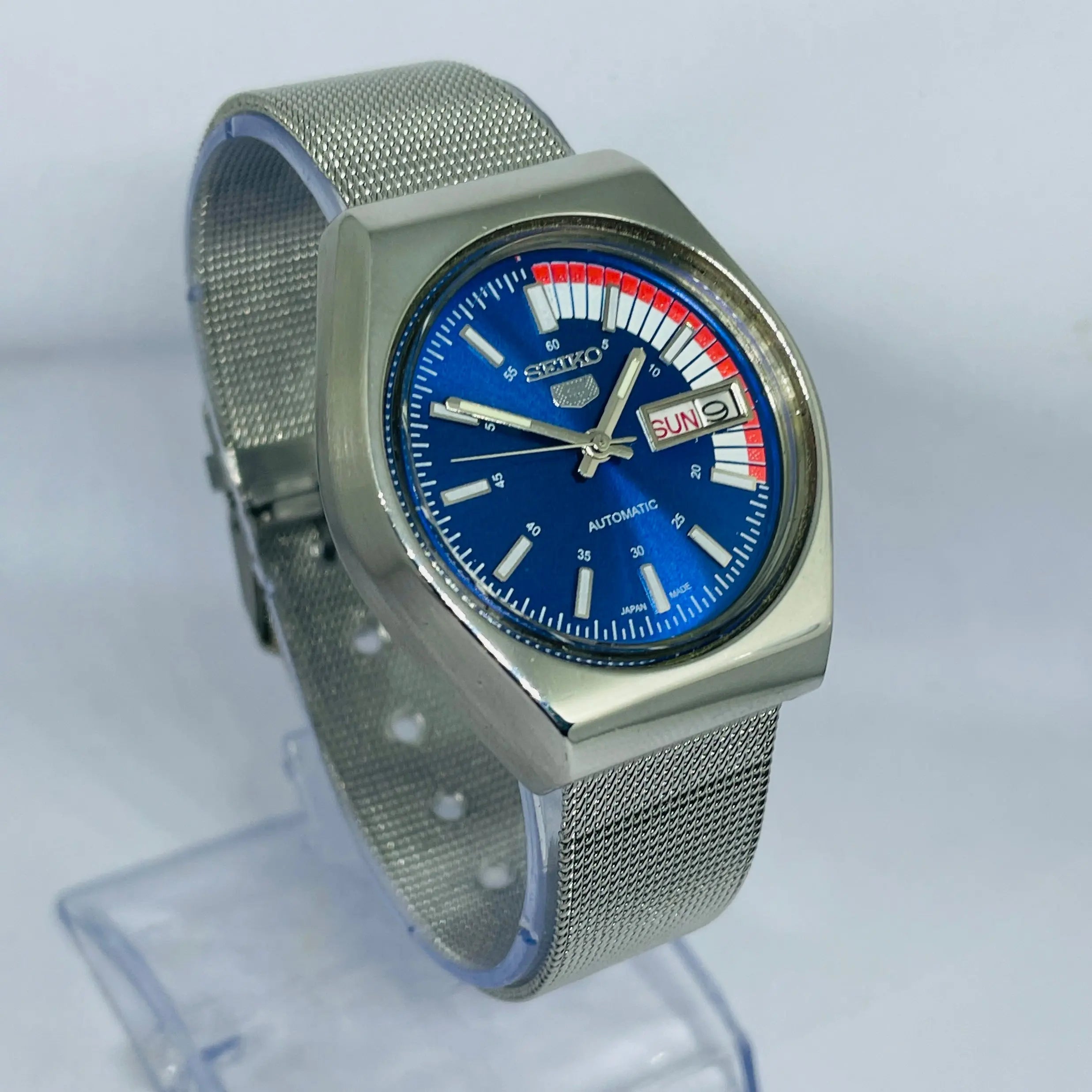 Seiko 5 Automatic mechanical Refurbished with original movement 17 Jewels Heritage Edition watch National Watches