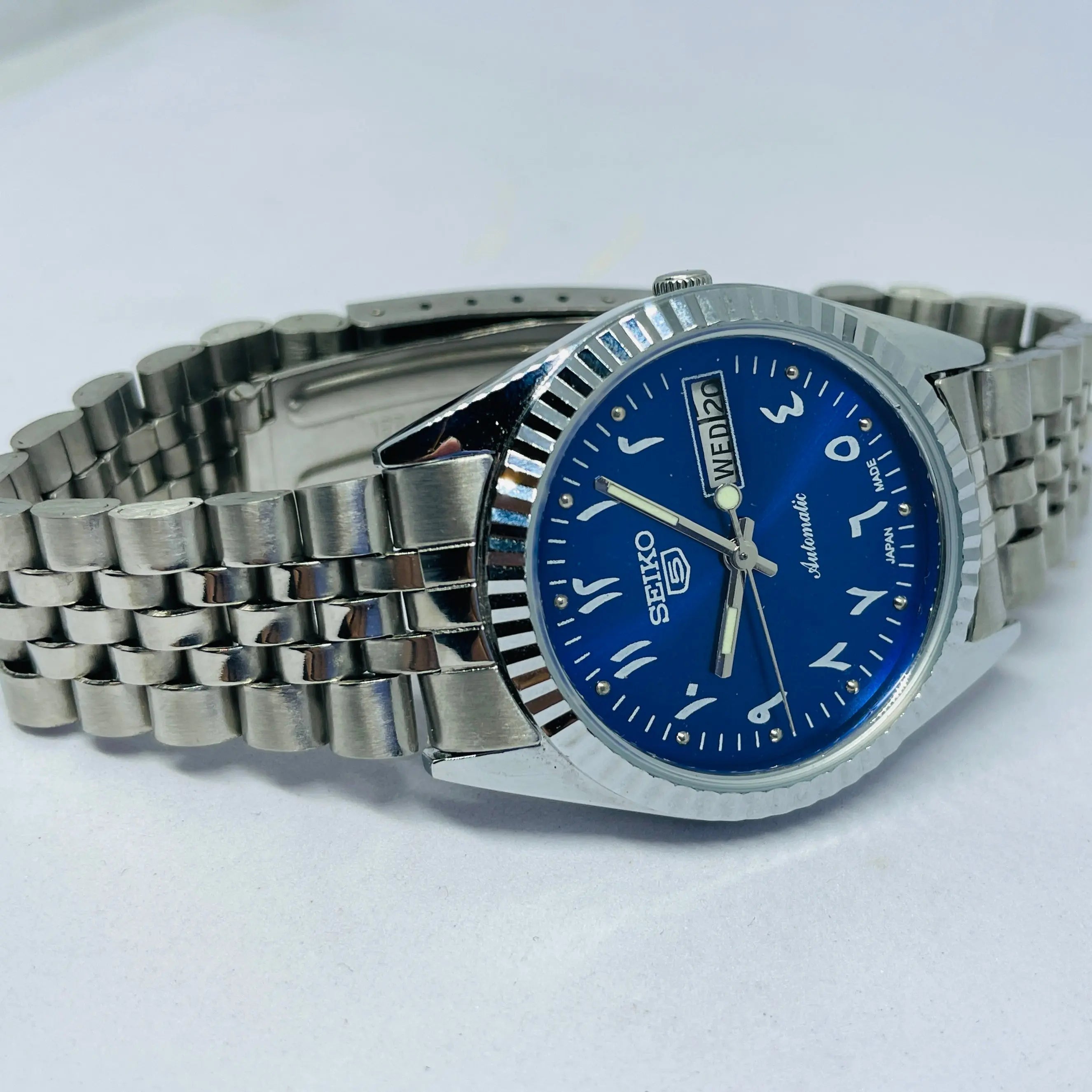 Seiko 5 Automatic Blue Dial Arabic Numerals – Refurbished Japan Vintage Watch | 17 Jewels Original Movement National Watches