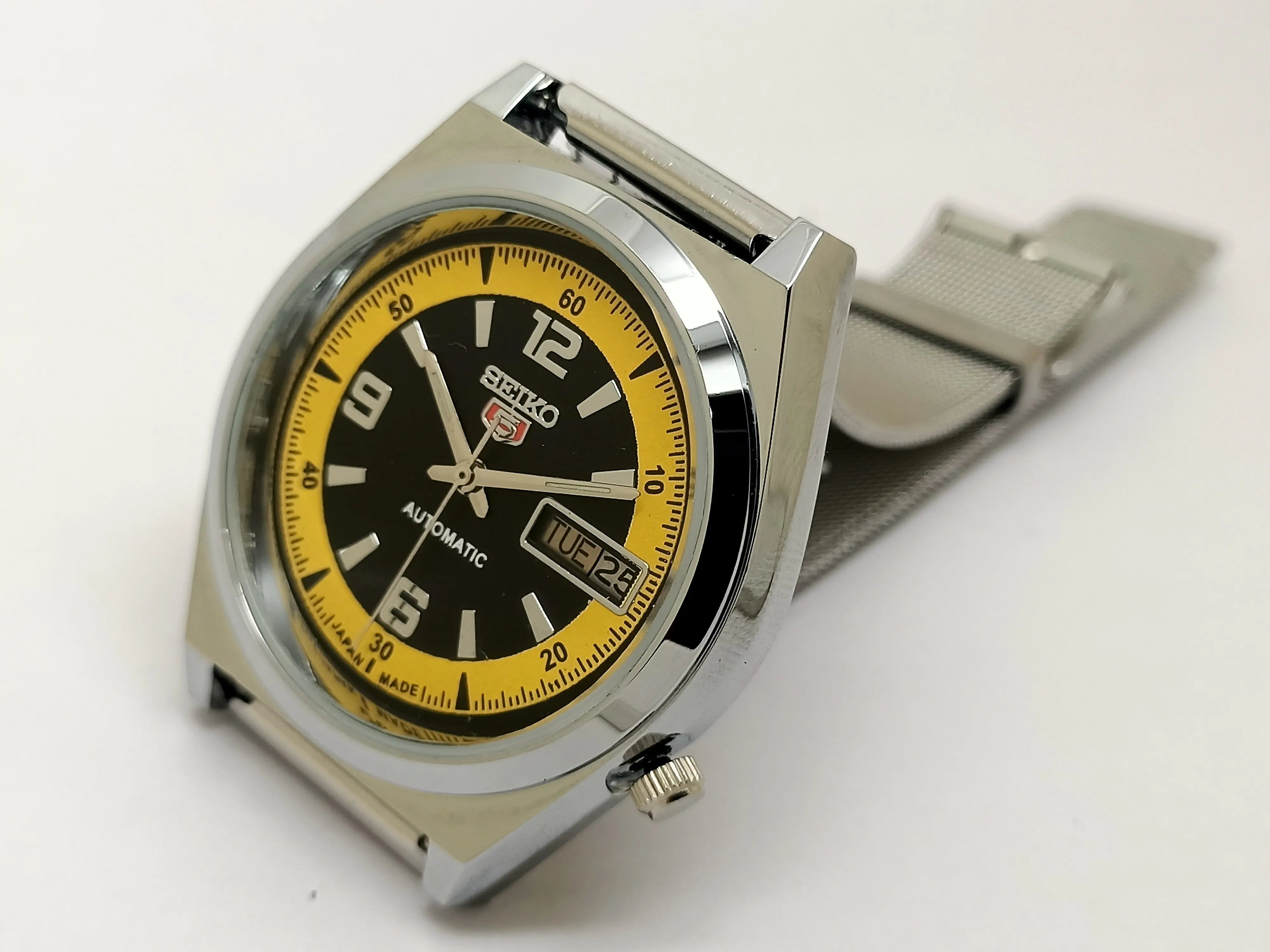 VINTAGE REFURBISHED SEIKO 5 AUTOMATIC JAPAN MENS DAY DATE WATCH - National Watches