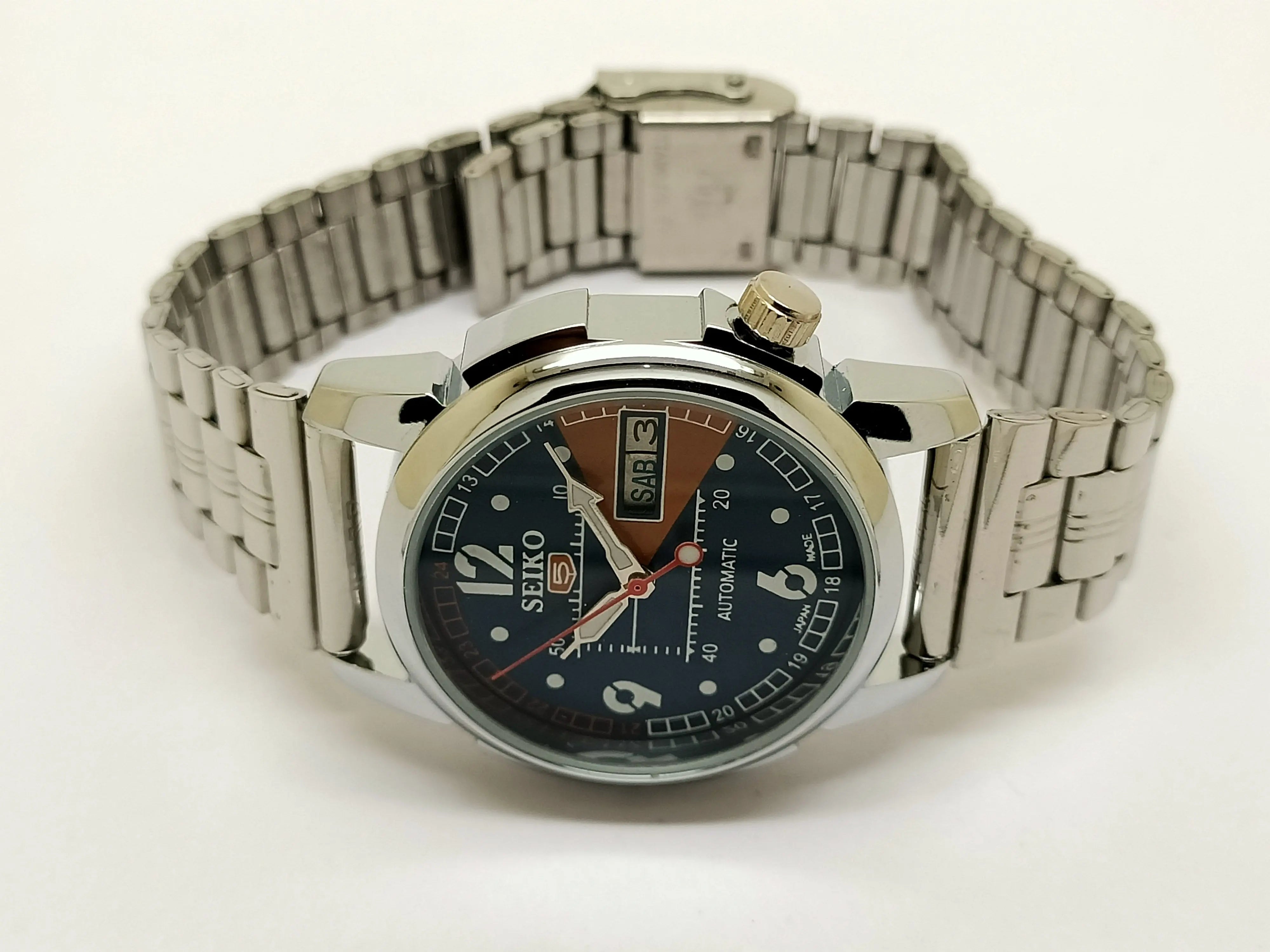 VINTAGE REFURBISHED SEIKO 5 AUTOMATIC JAPAN MENS DAY DATE WATCH - National Watches