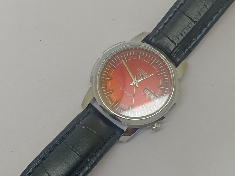 Seiko 5 Black Dial  Automatic Vintage Watch