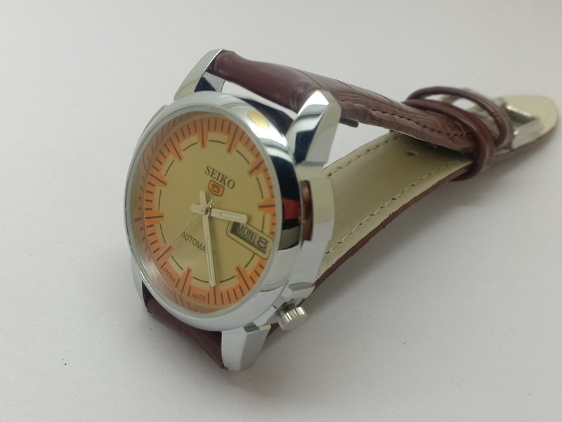VINTAGE REFURBISHED SEIKO 5 AUTOMATIC JAPAN MENS DAY DATE WATCH