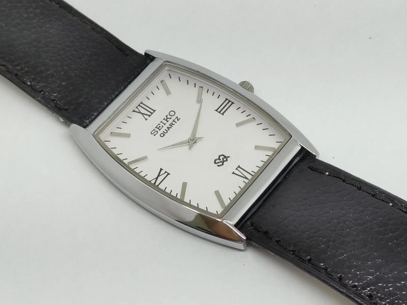 Seiko 5 Black Dial quartz Watch