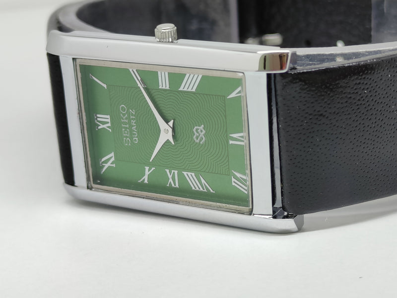 Seiko 5 Black Dial quartz Watch