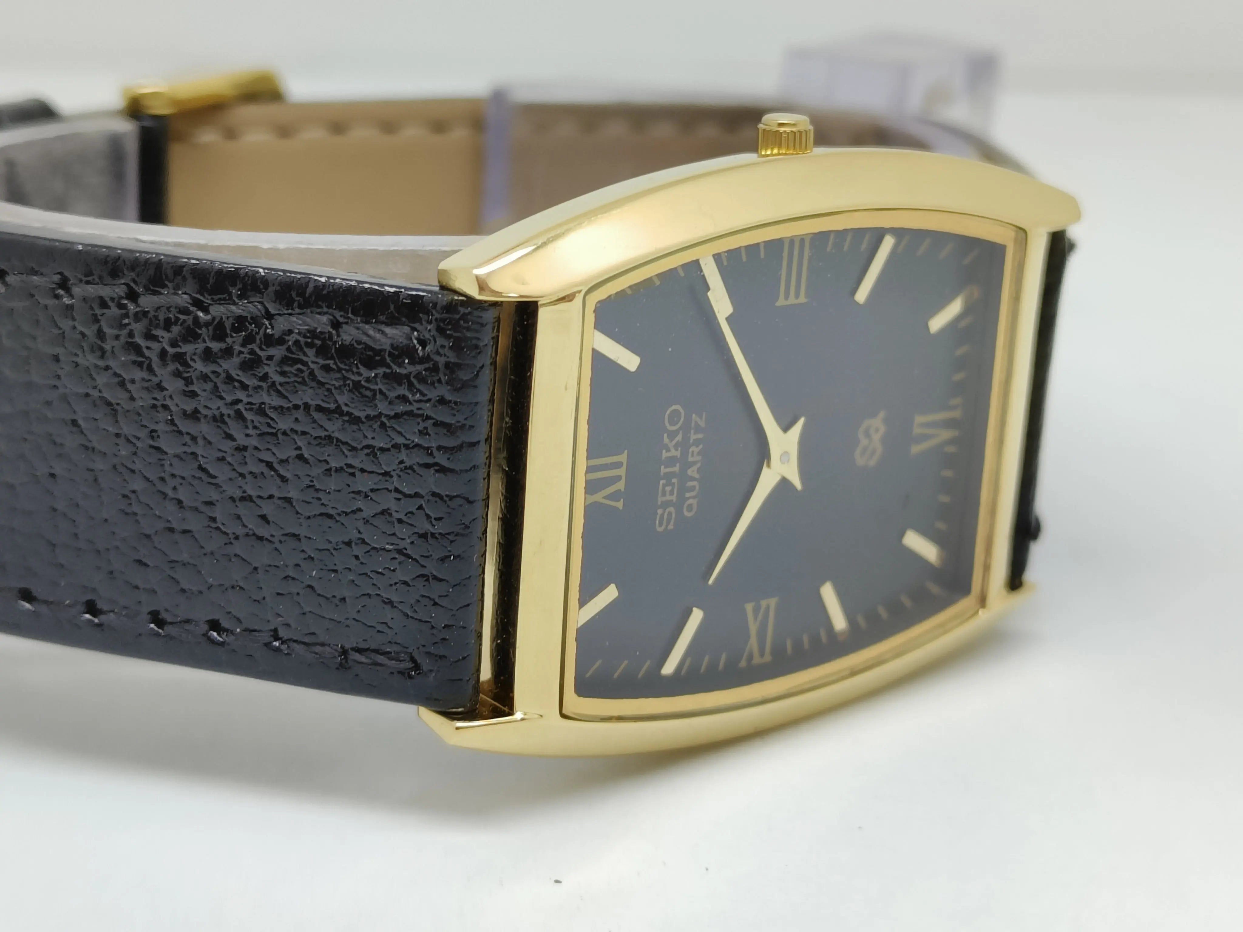 Seiko Silim Quartz Watch – Sleek, Durable & Stylish Timepiece for Men/Women - National Watches
