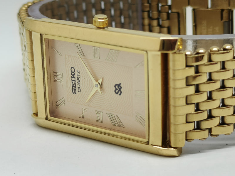 Seiko 5 Black Dial quartz Watch