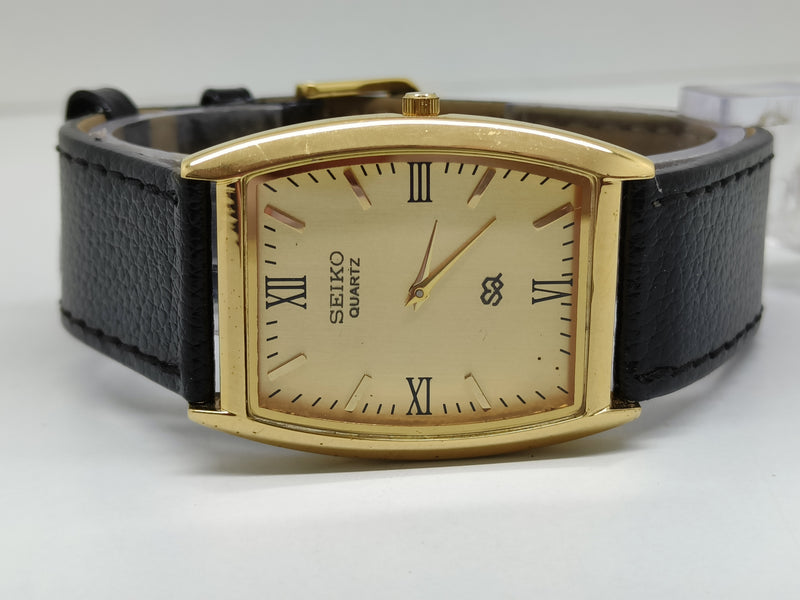 Seiko 5 Black Dial quartz Watch