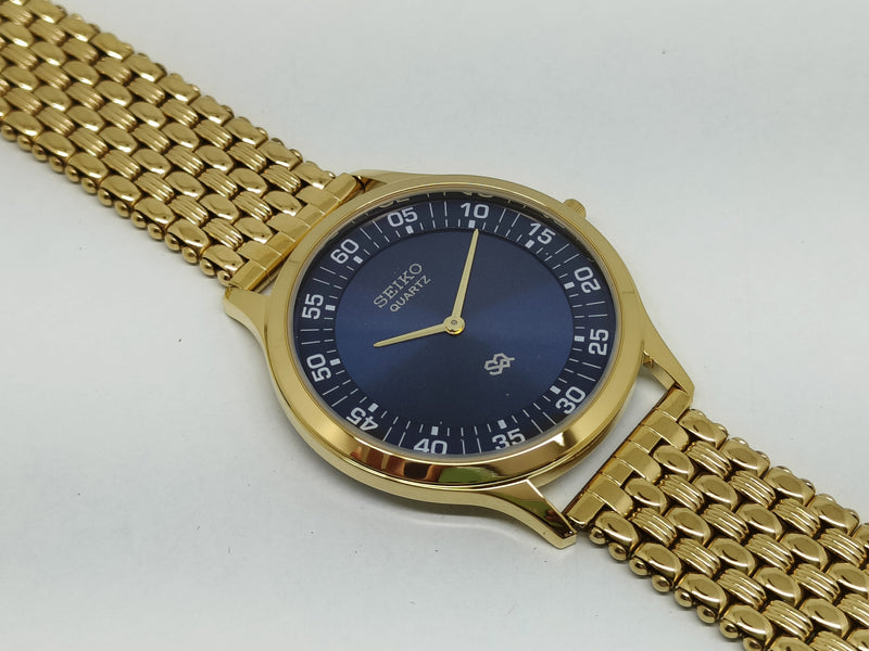 Seiko 5 Black Dial quartz Watch