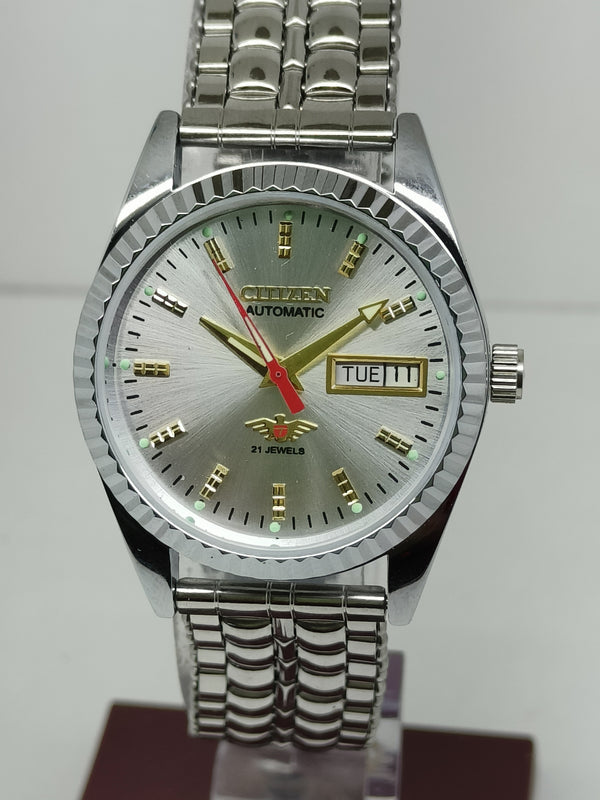 Citizen Automatic 8200 Movement stainless steel Japan Made 21 Jewels Men s Wrist Watch