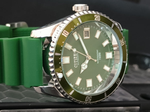 Seiko 5 Black Dial Automatic sports Watch