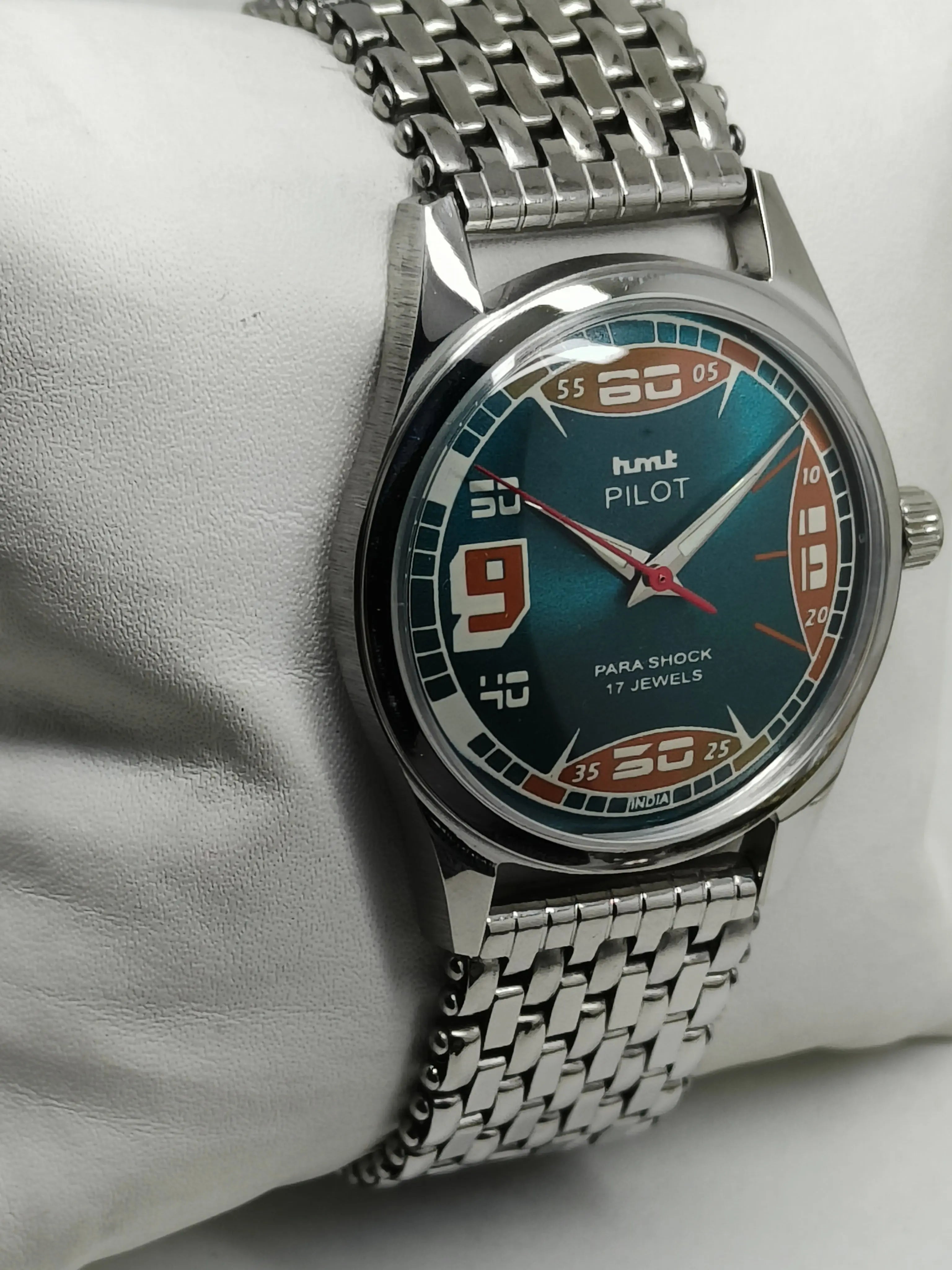 HMT Mechanical Vintage Watch – Refurbished Classic | Original Hand-Winding Timepiece National Watches