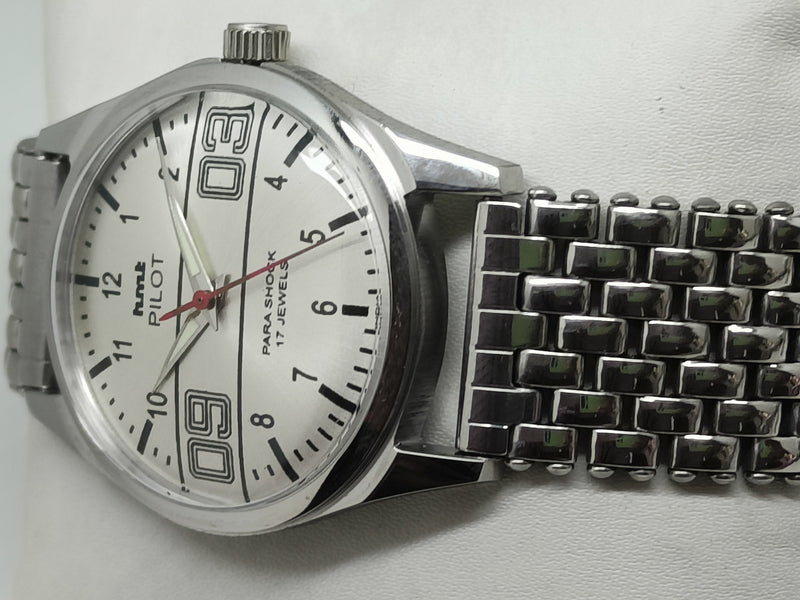 HMT Mechanical Vintage Watch – Refurbished Classic | Original Hand-Winding Timepiece