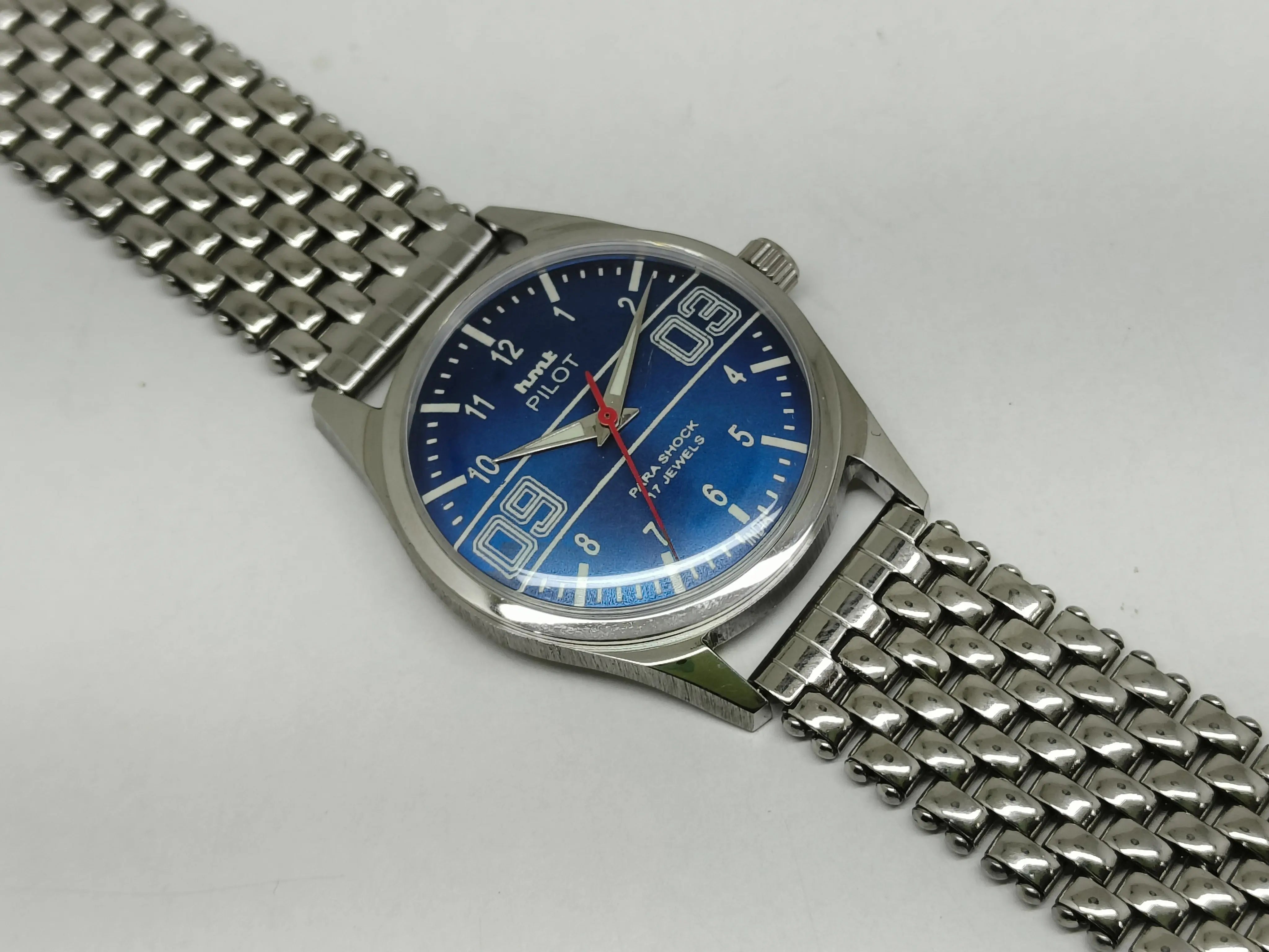 HMT Mechanical Vintage Watch – Refurbished Classic | Original Hand-Winding Timepiece National Watches