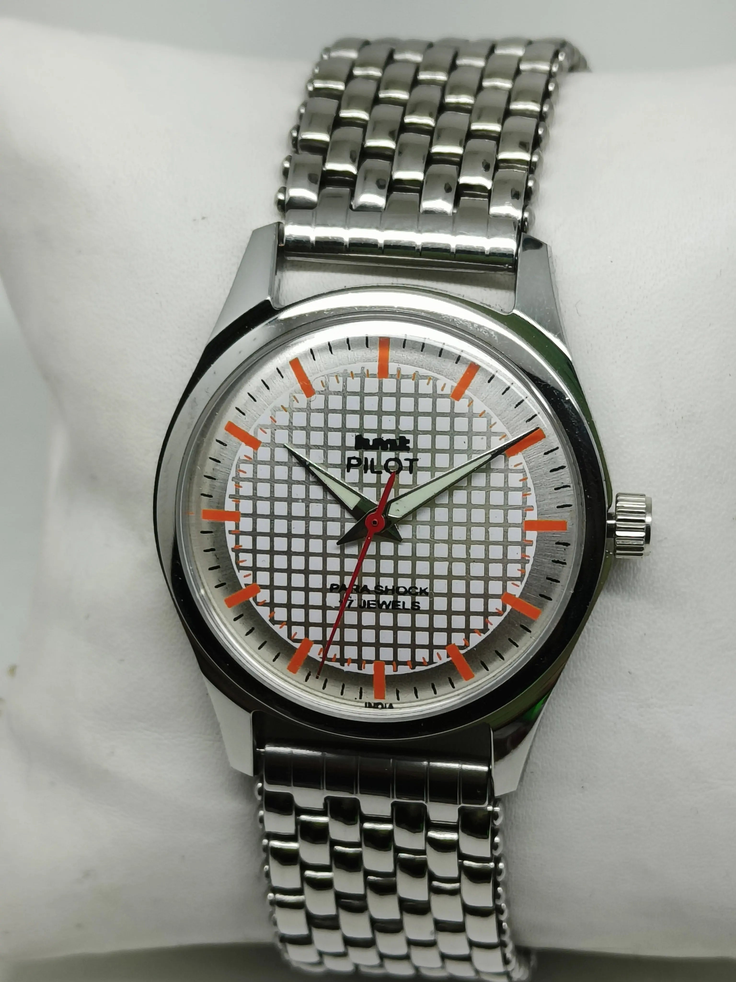 HMT Mechanical Vintage Watch – Refurbished Classic | Original Hand-Winding Timepiece National Watches