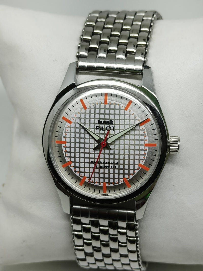 HMT Mechanical Vintage Watch – Refurbished Classic | Original Hand-Winding Timepiece