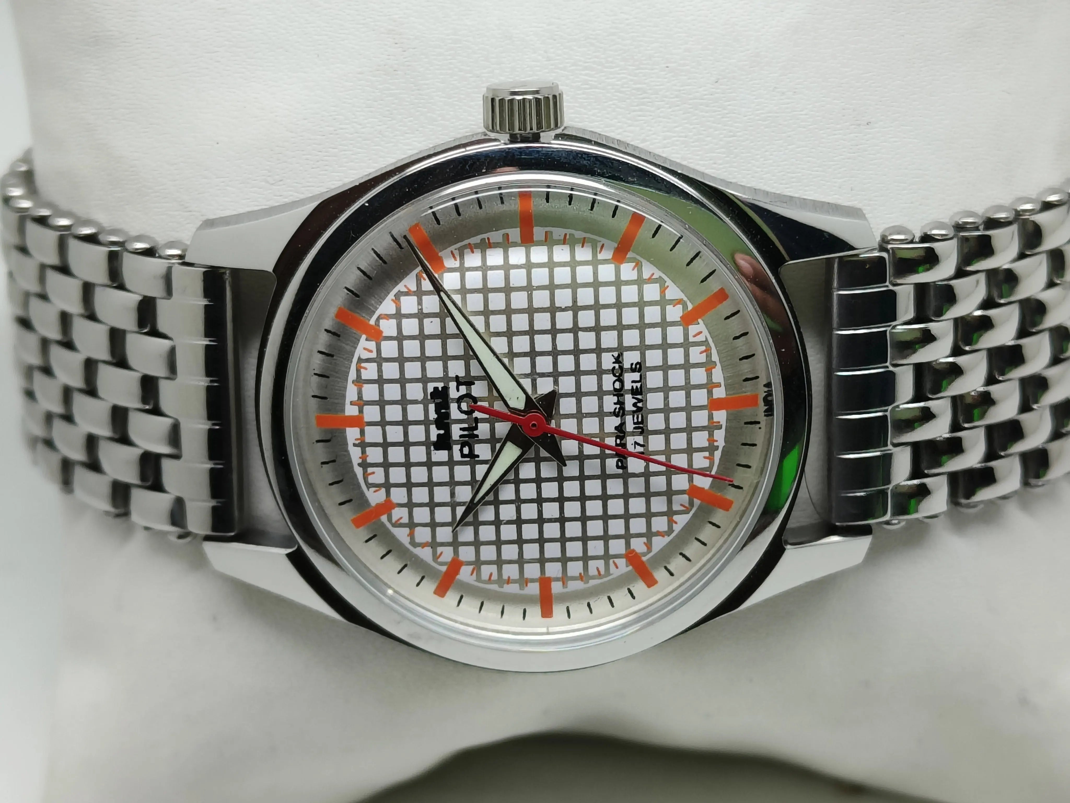 HMT Mechanical Vintage Watch – Refurbished Classic | Original Hand-Winding Timepiece National Watches