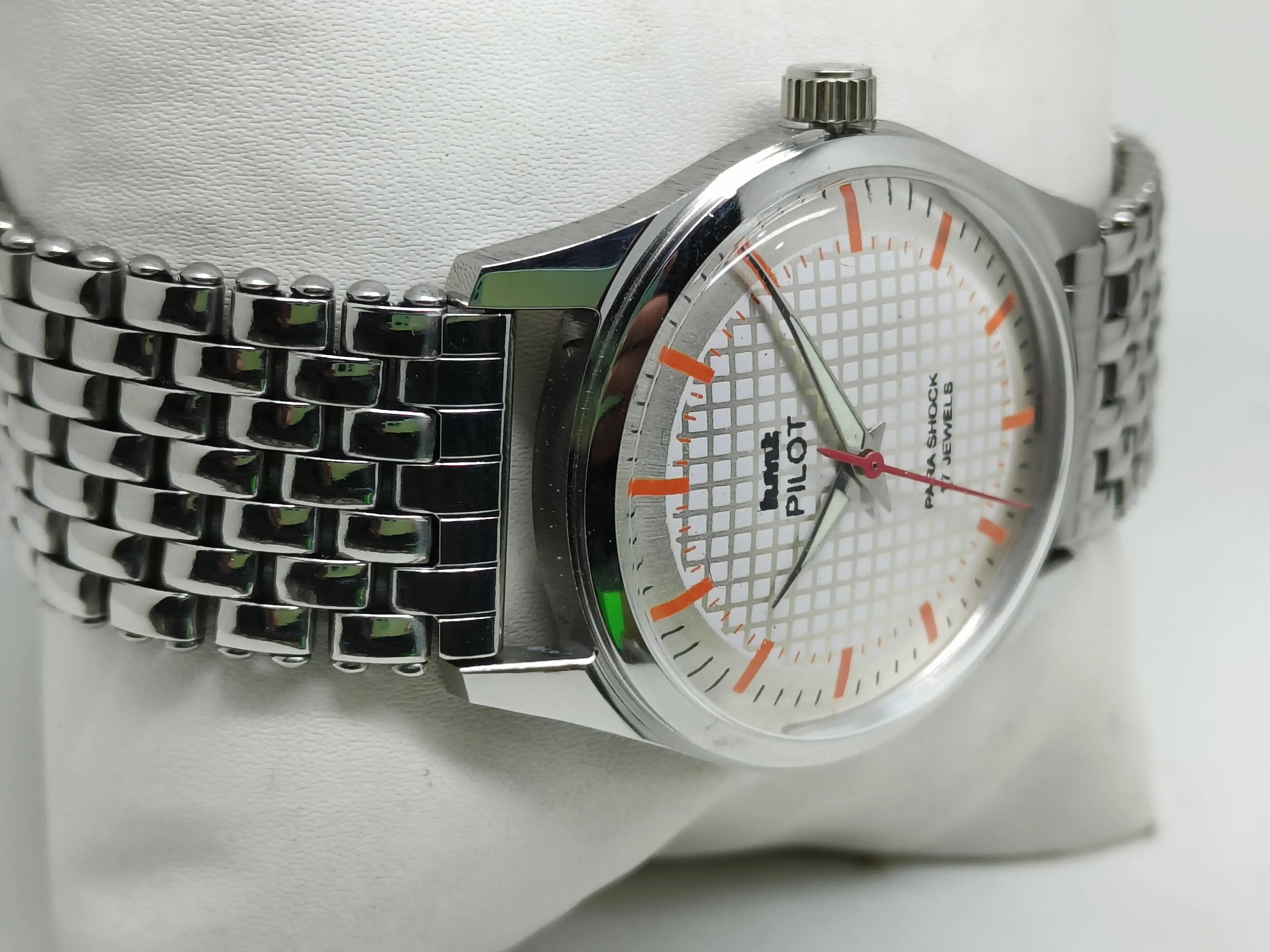 HMT Mechanical Vintage Watch – Refurbished Classic | Original Hand-Winding Timepiece National Watches