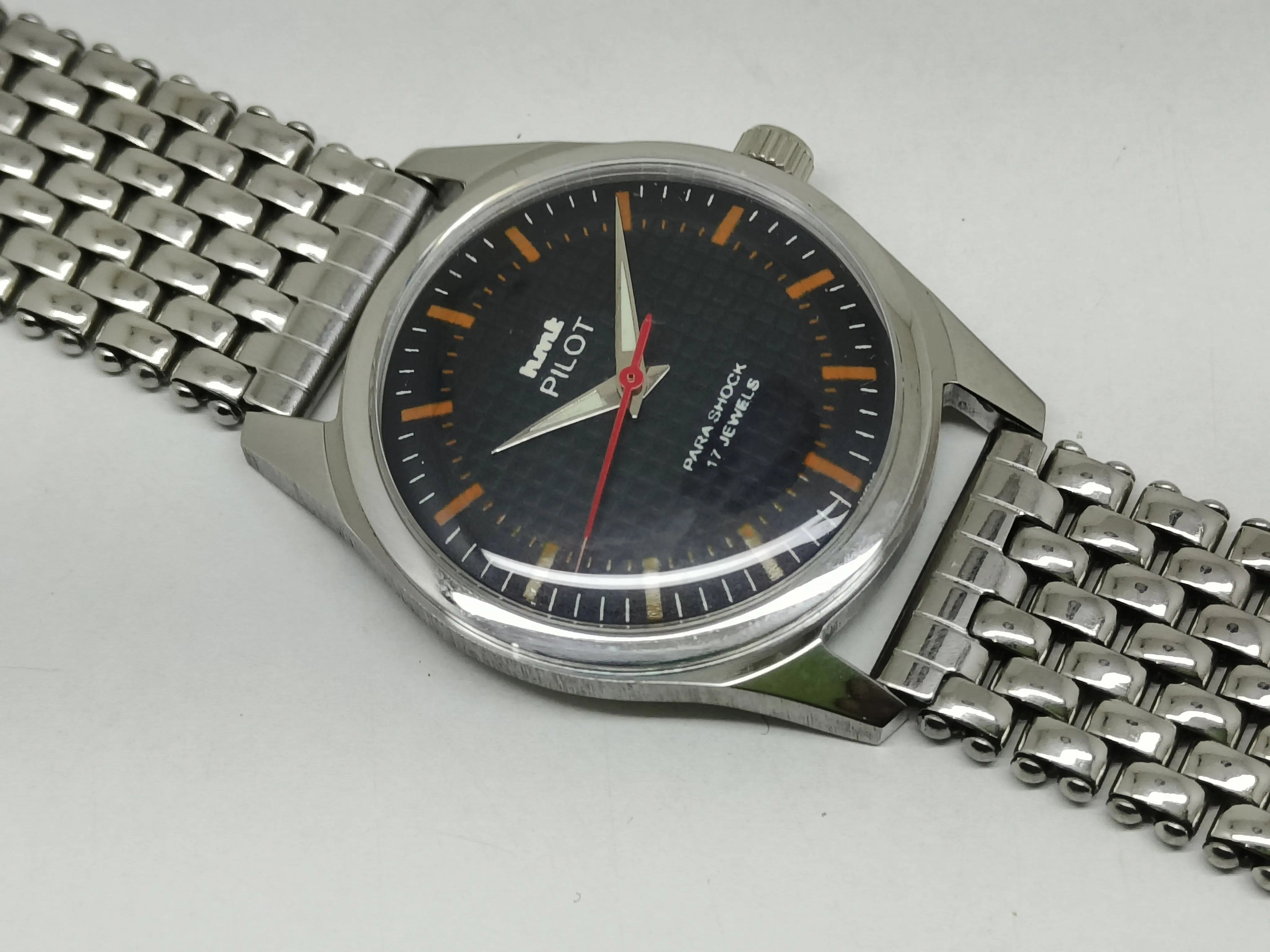 HMT Mechanical Vintage Watch – Refurbished Classic | Original Hand-Winding Timepiece National Watches