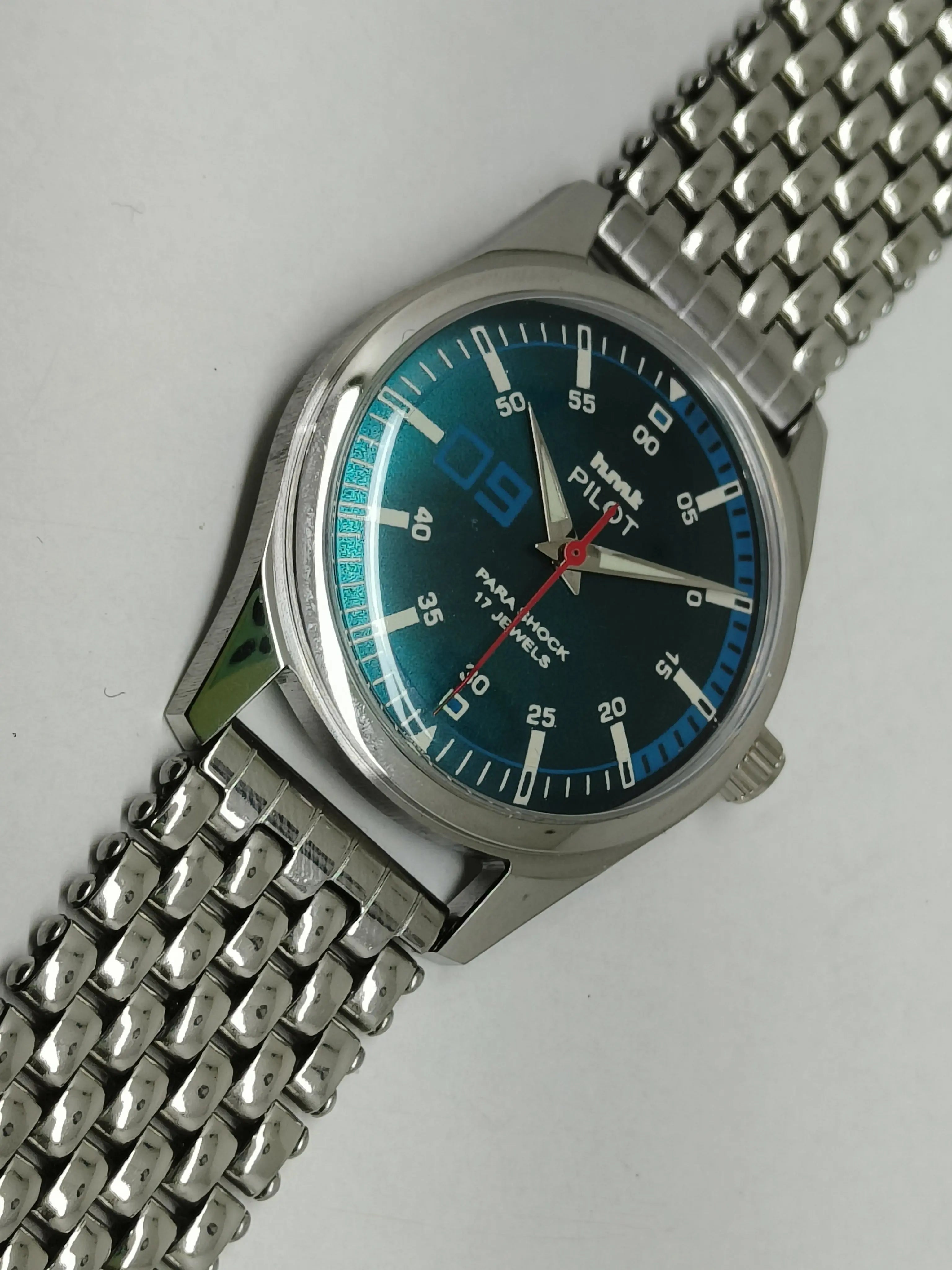 HMT Mechanical Vintage Watch – Refurbished Classic | Original Hand-Winding Timepiece National Watches