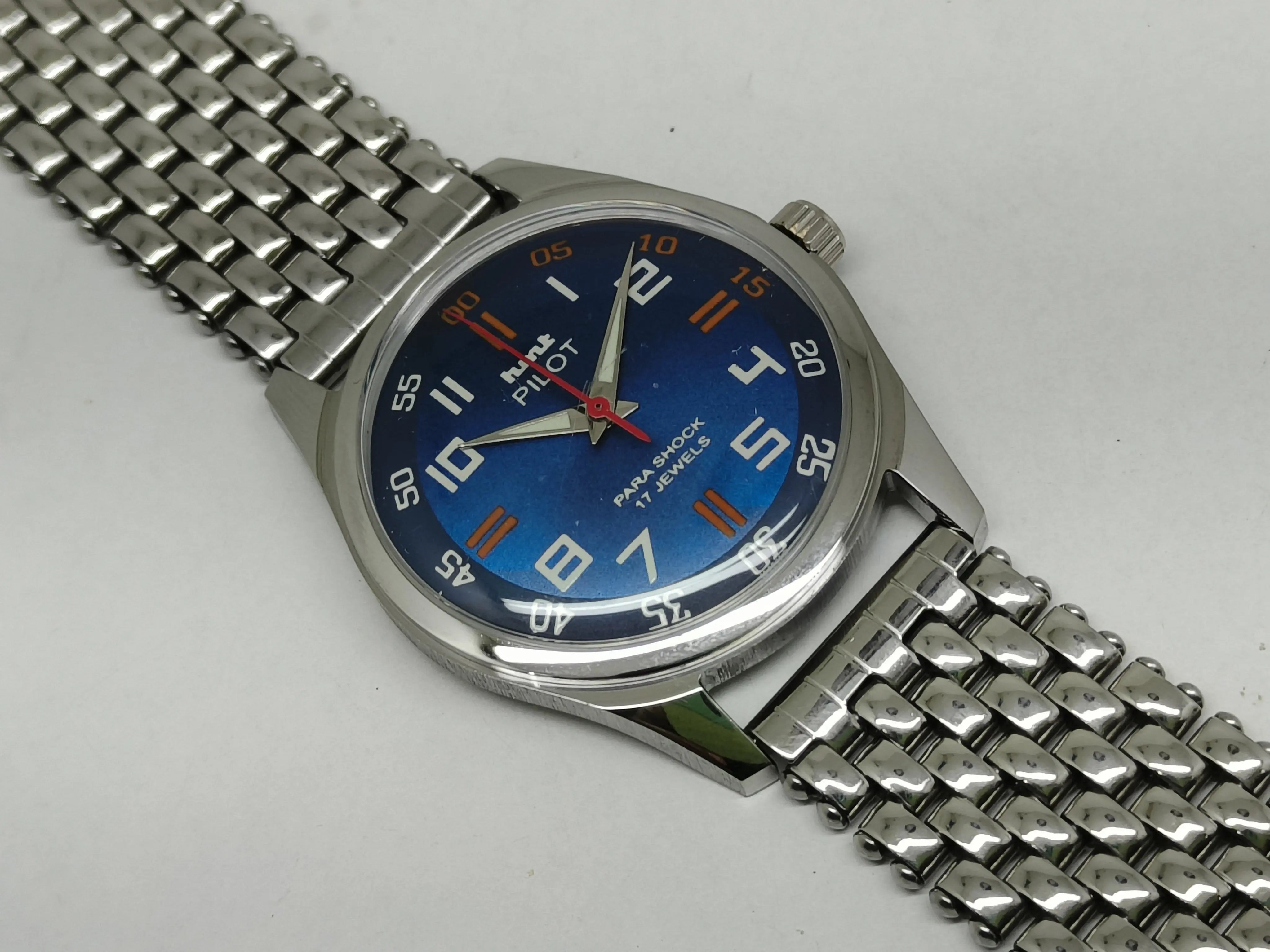 HMT Mechanical Vintage Watch – Refurbished Classic | Original Hand-Winding Timepiece National Watches