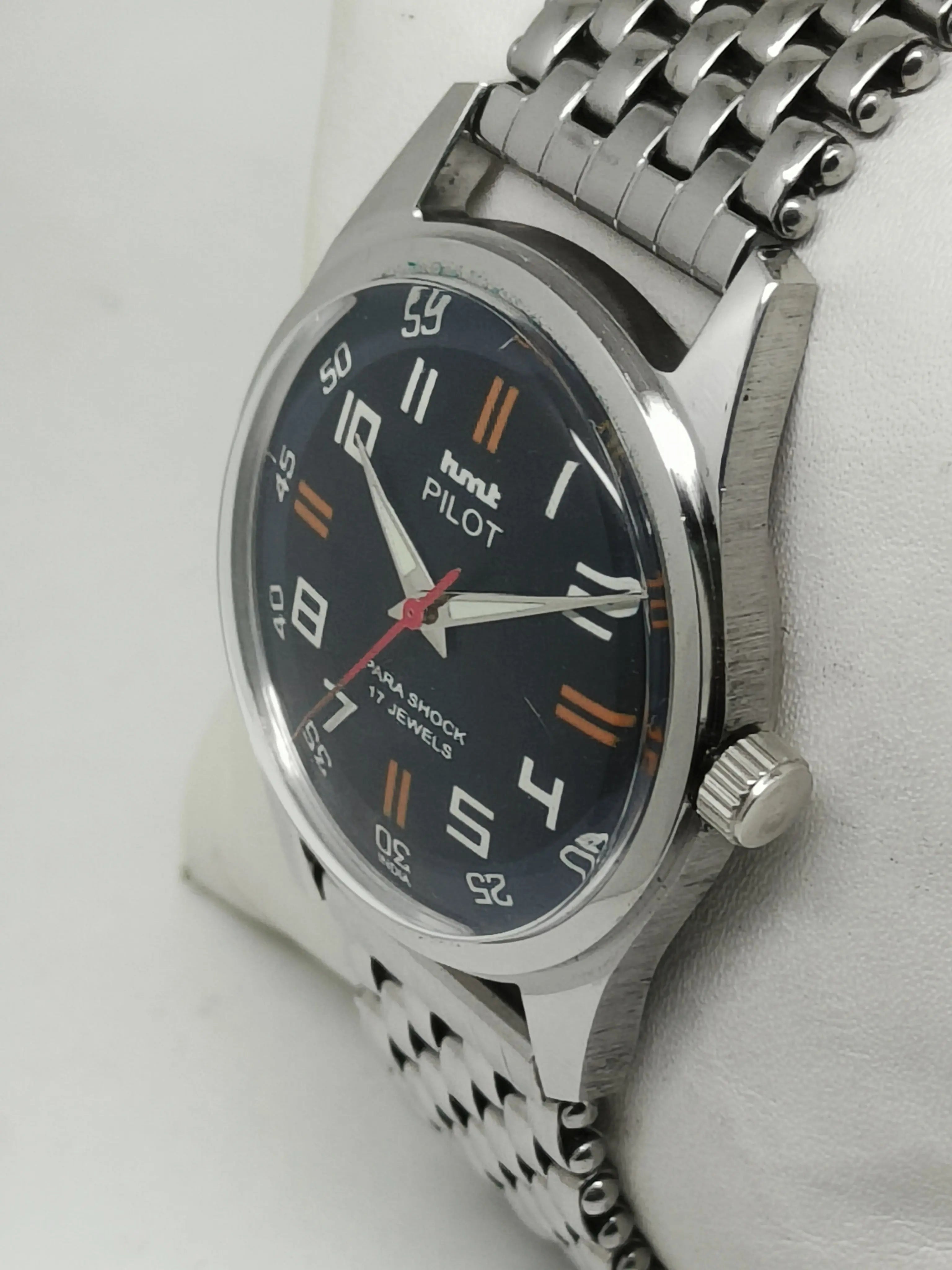 HMT Mechanical Vintage Watch – Refurbished Classic | Original Hand-Winding Timepiece National Watches