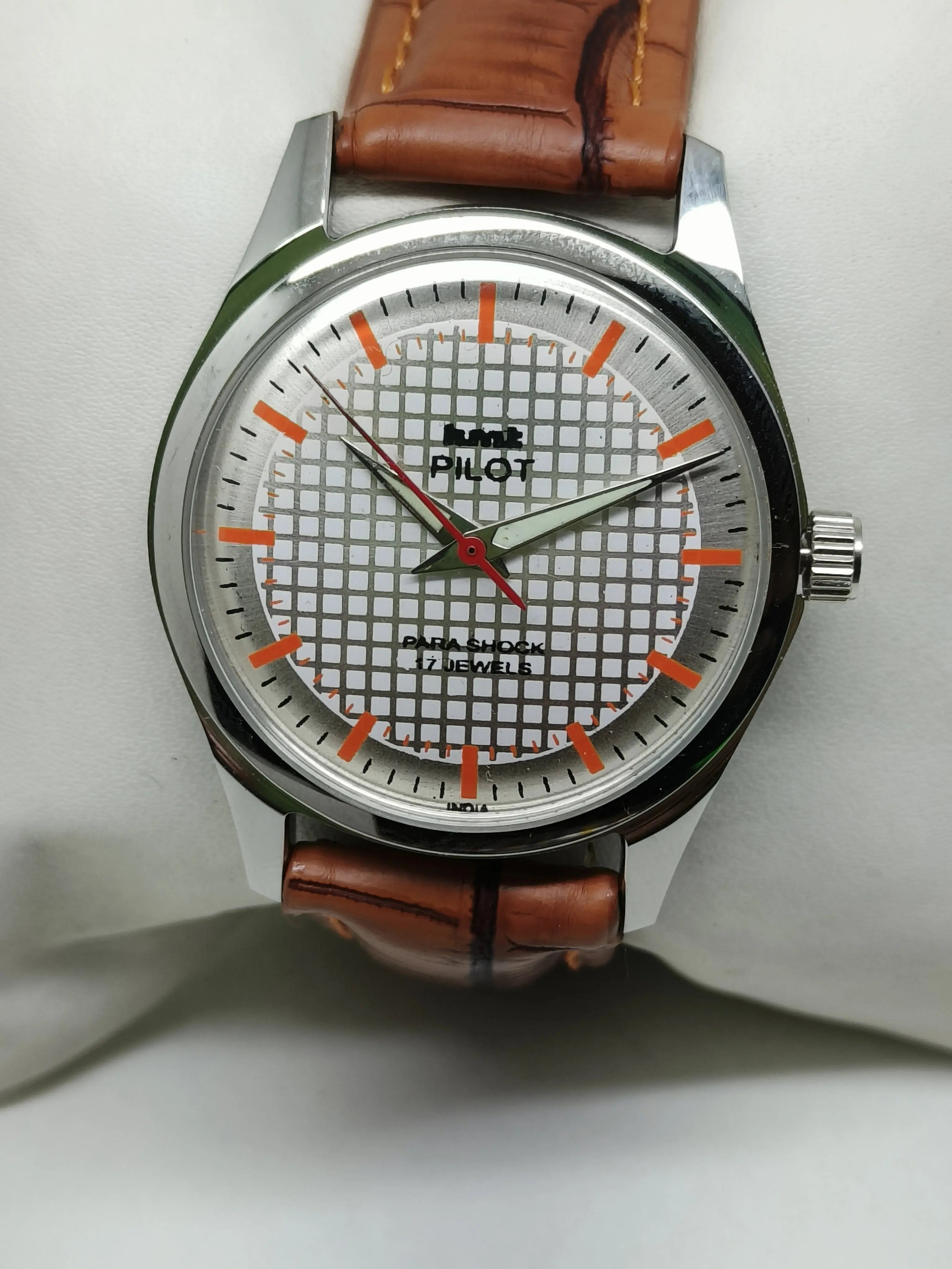 HMT Mechanical Vintage Watch – Refurbished Classic | Original Hand-Winding Timepiece National Watches
