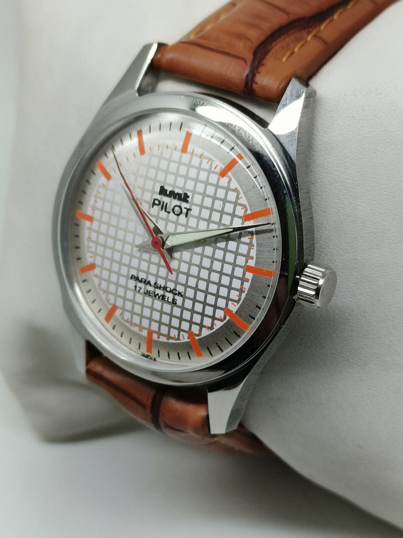 HMT Mechanical Vintage Watch – Refurbished Classic | Original Hand-Winding Timepiece