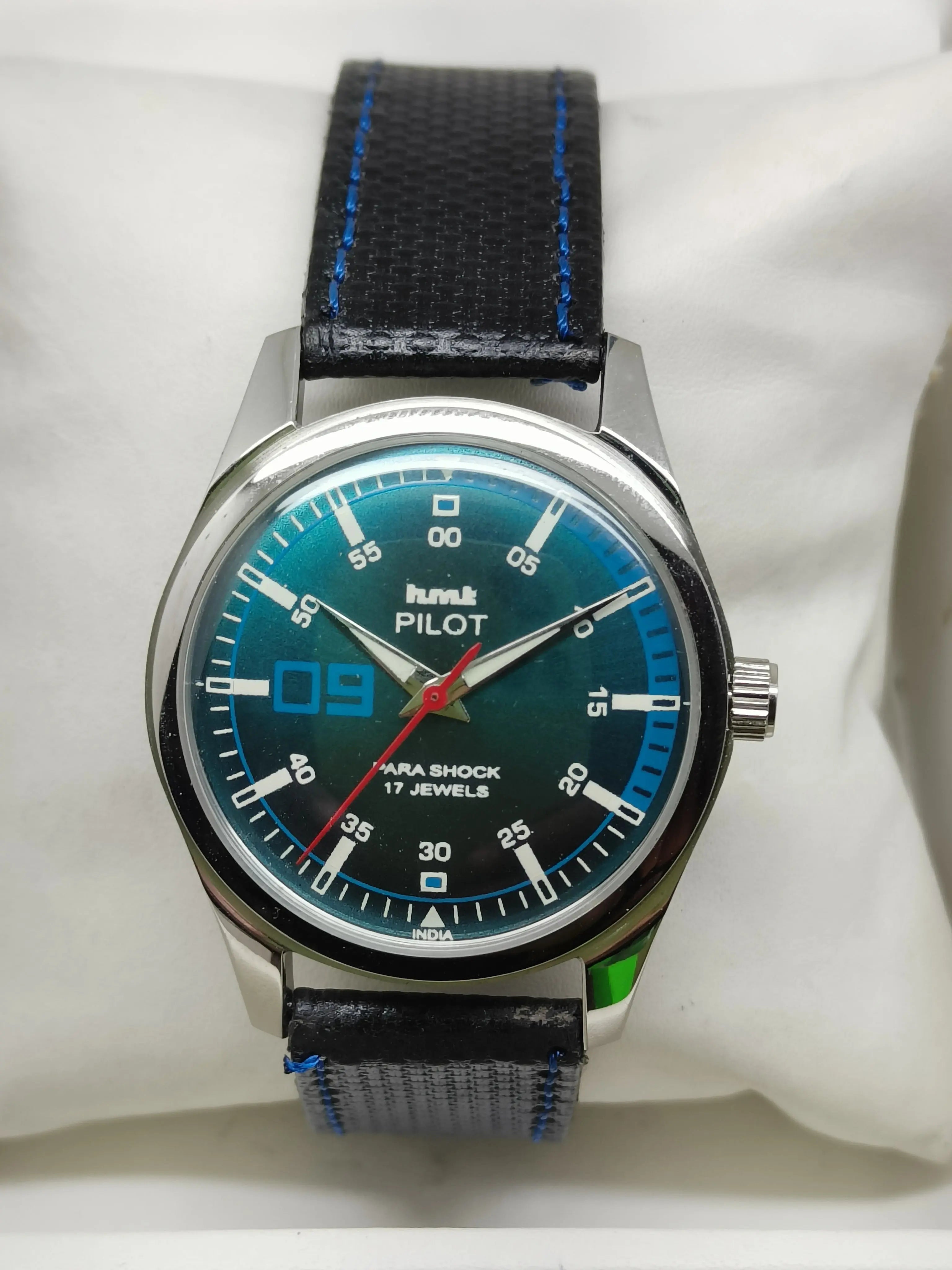 HMT Mechanical Vintage Watch – Refurbished Classic | Original Hand-Winding Timepiece National Watches