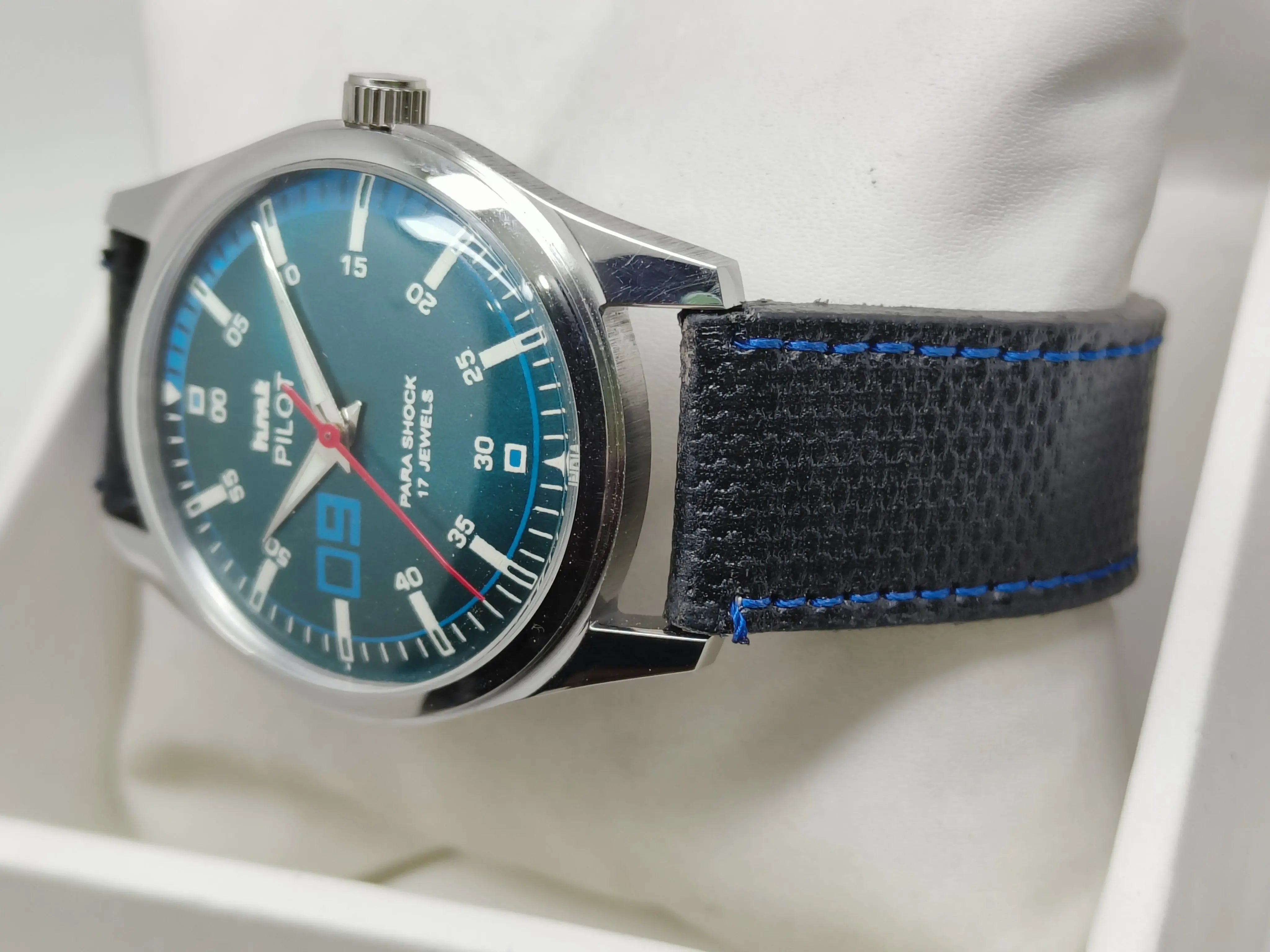 HMT Mechanical Vintage Watch – Refurbished Classic | Original Hand-Winding Timepiece National Watches