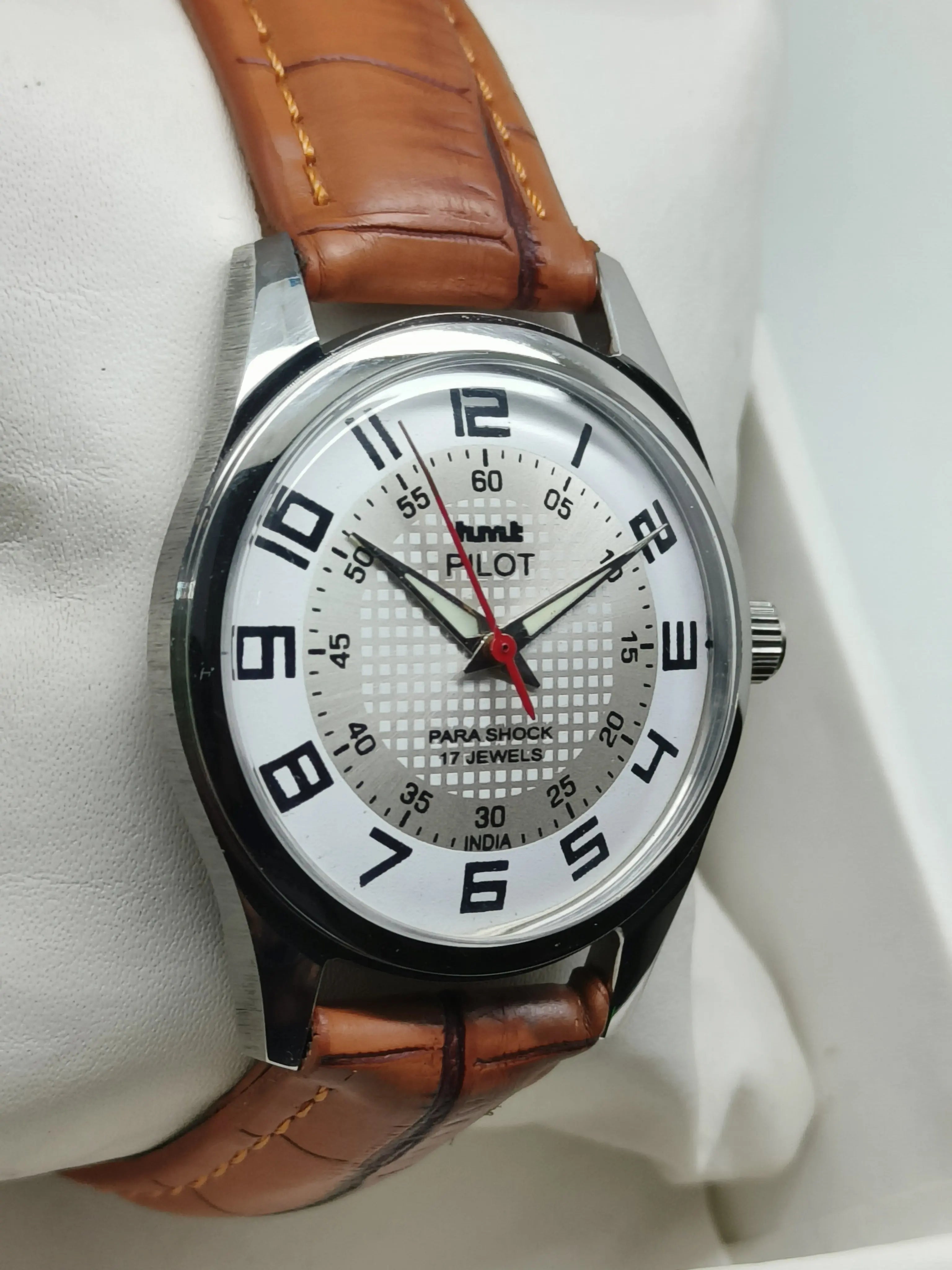 HMT Mechanical Vintage Watch – Refurbished Classic | Original Hand-Winding Timepiece National Watches