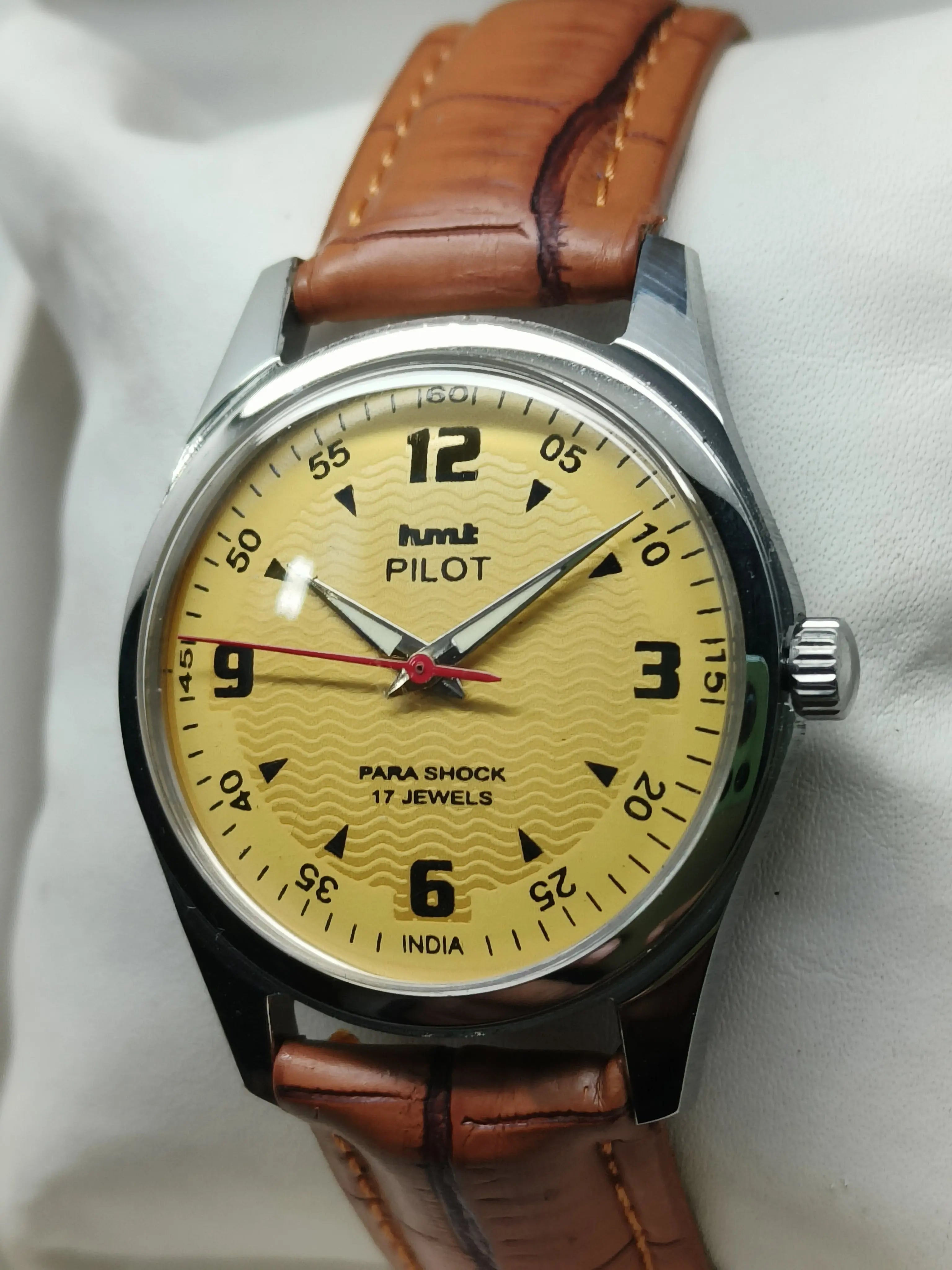 HMT Mechanical Vintage Watch – Refurbished Classic | Original Hand-Winding Timepiece National Watches