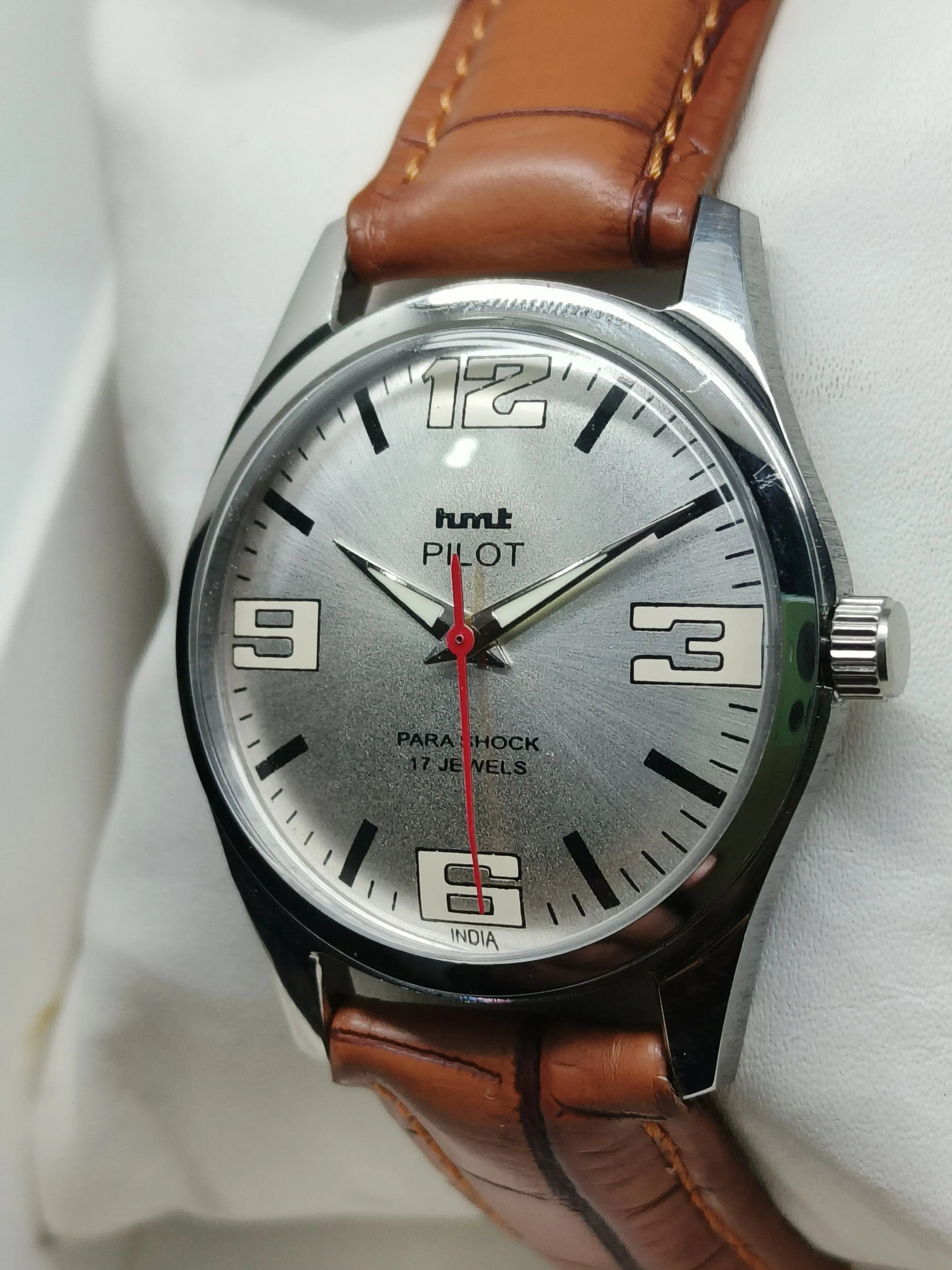 HMT Mechanical Vintage Watch – Refurbished Classic | Original Hand-Winding Timepiece National Watches