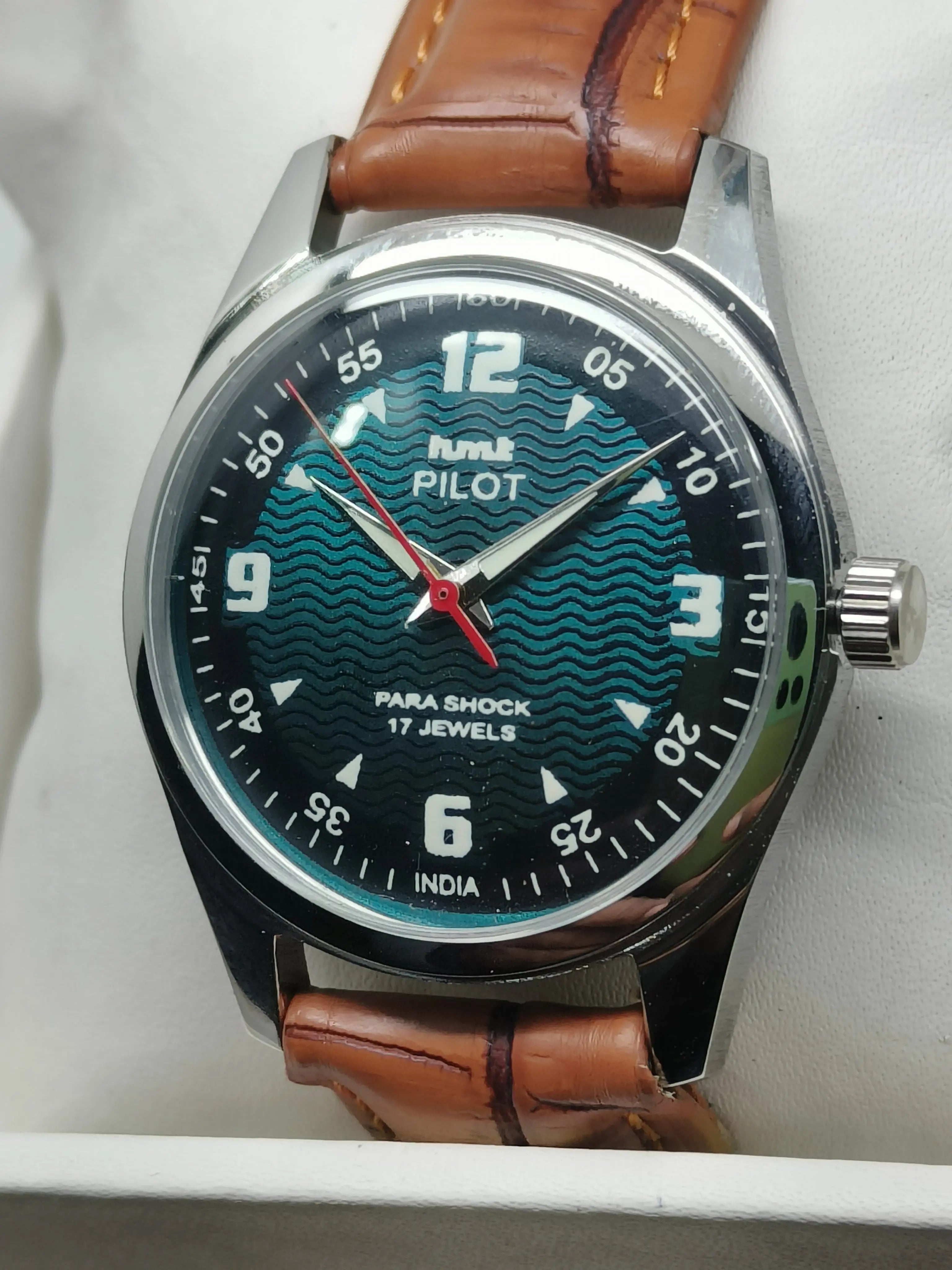 HMT Mechanical Vintage Watch – Refurbished Classic | Original Hand-Winding Timepiece National Watches