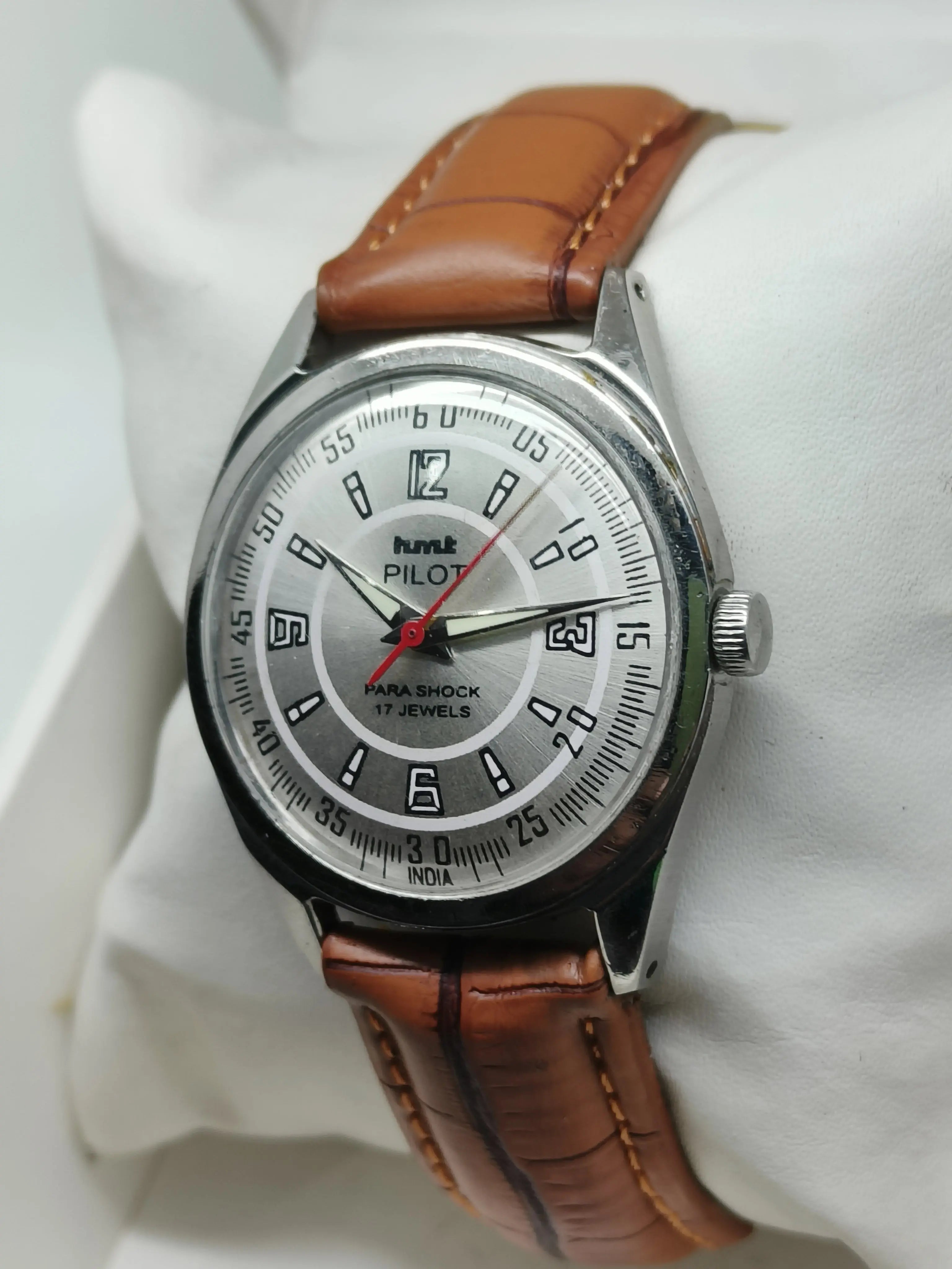 HMT Mechanical Vintage Watch – Refurbished Classic | Original Hand-Winding Timepiece National Watches