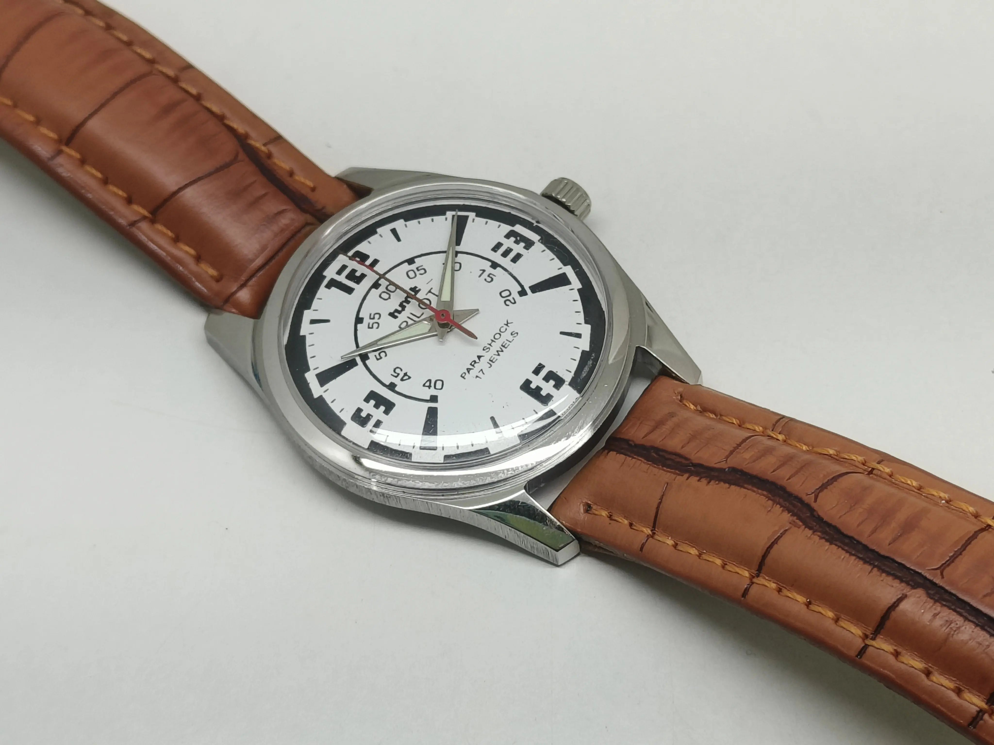 HMT Mechanical Vintage Watch – Refurbished Classic | Original Hand-Winding Timepiece National Watches