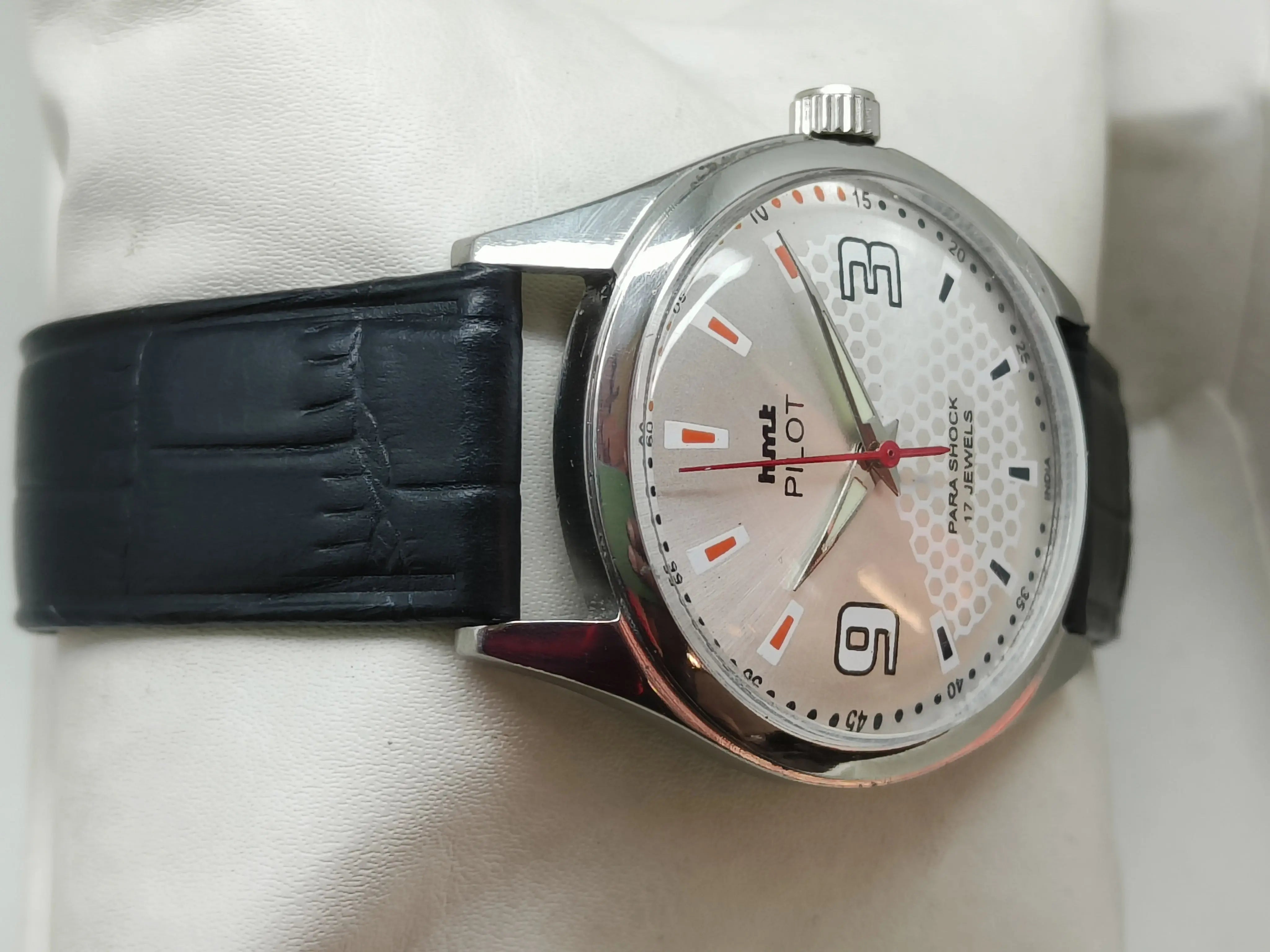 HMT Mechanical Vintage Watch – Refurbished Classic | Original Hand-Winding Timepiece National Watches