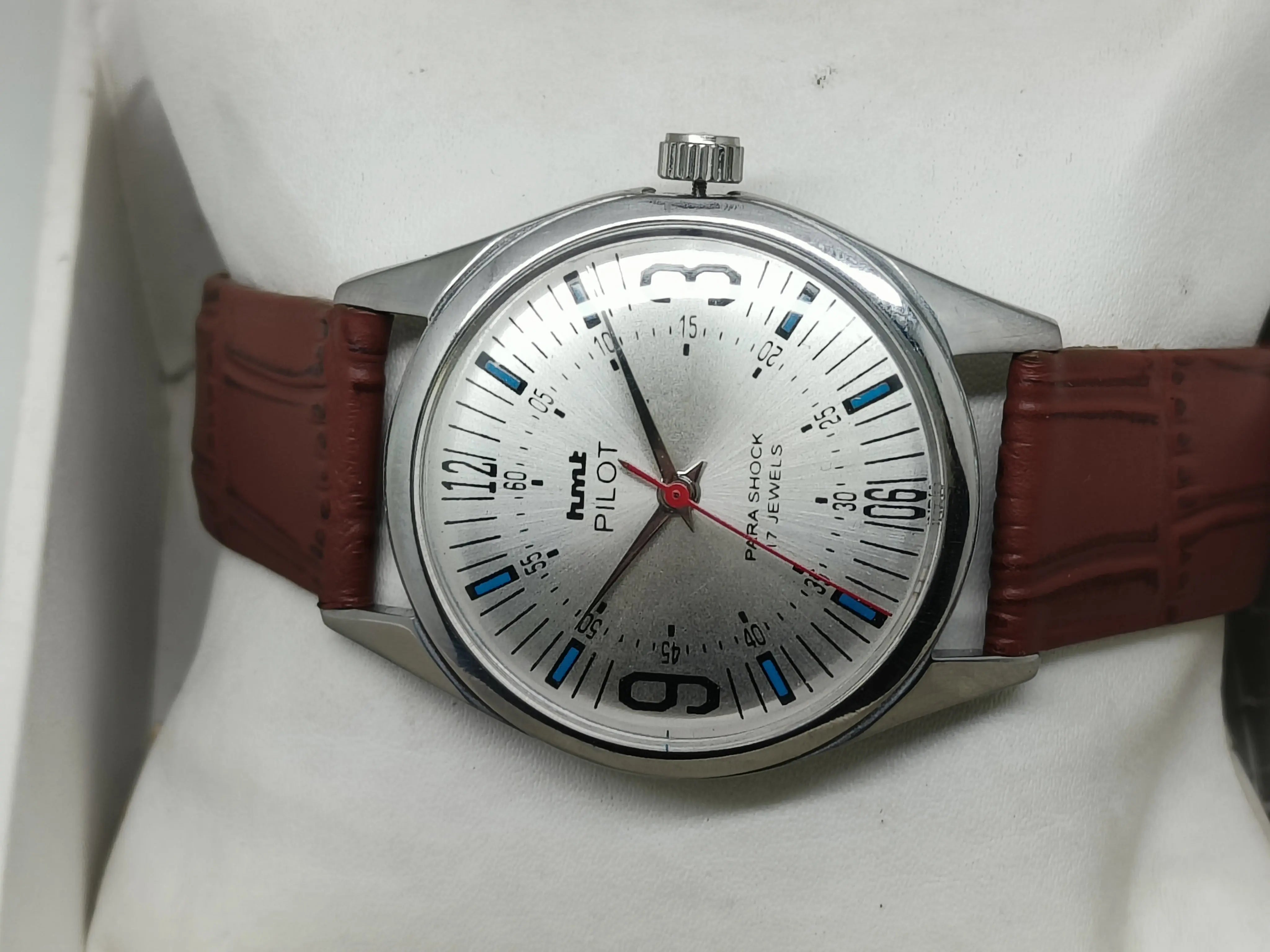 HMT Mechanical Vintage Watch – Refurbished Classic | Original Hand-Winding Timepiece National Watches