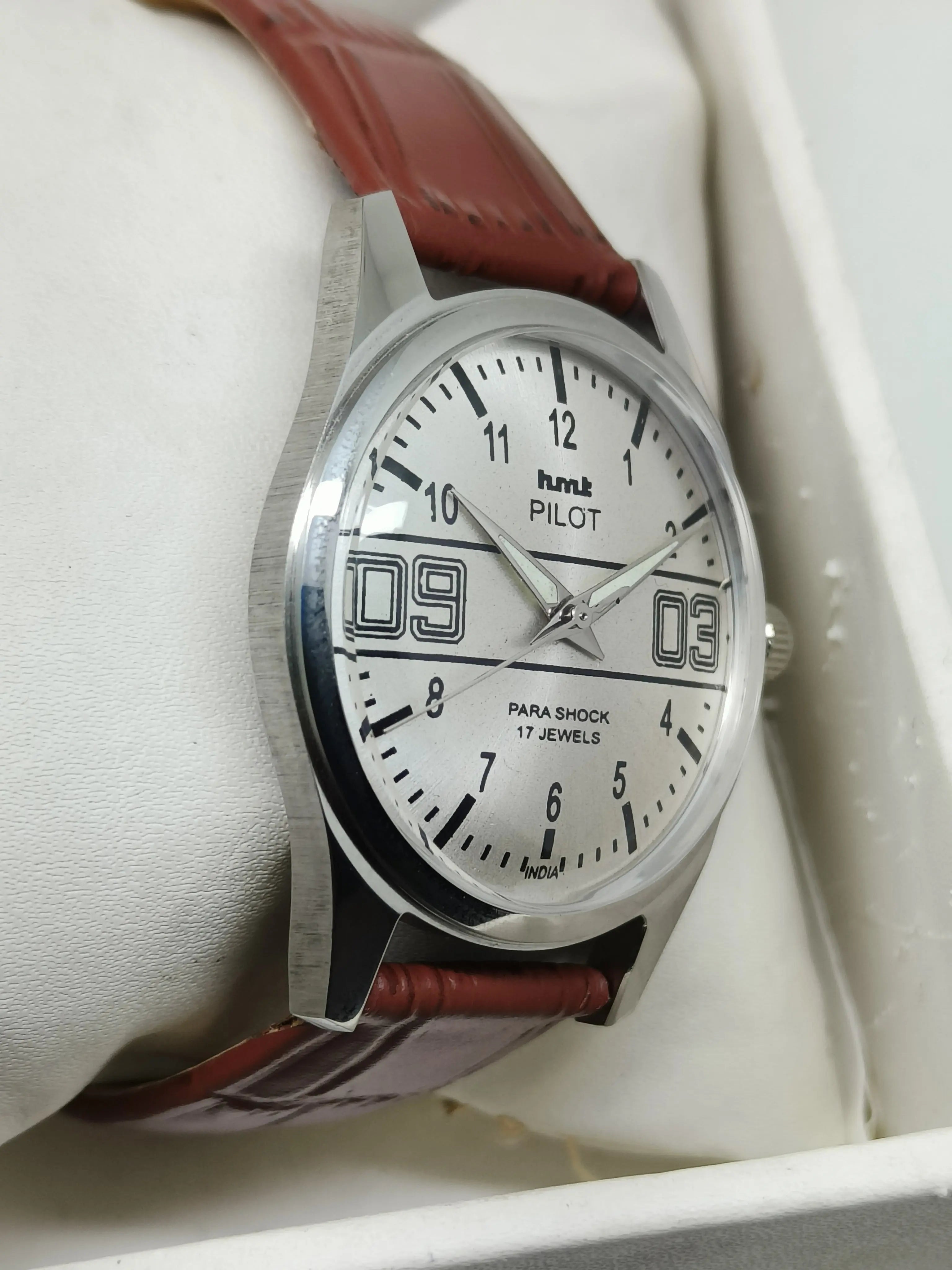 HMT Mechanical Vintage Watch – Refurbished Classic | Original Hand-Winding Timepiece National Watches