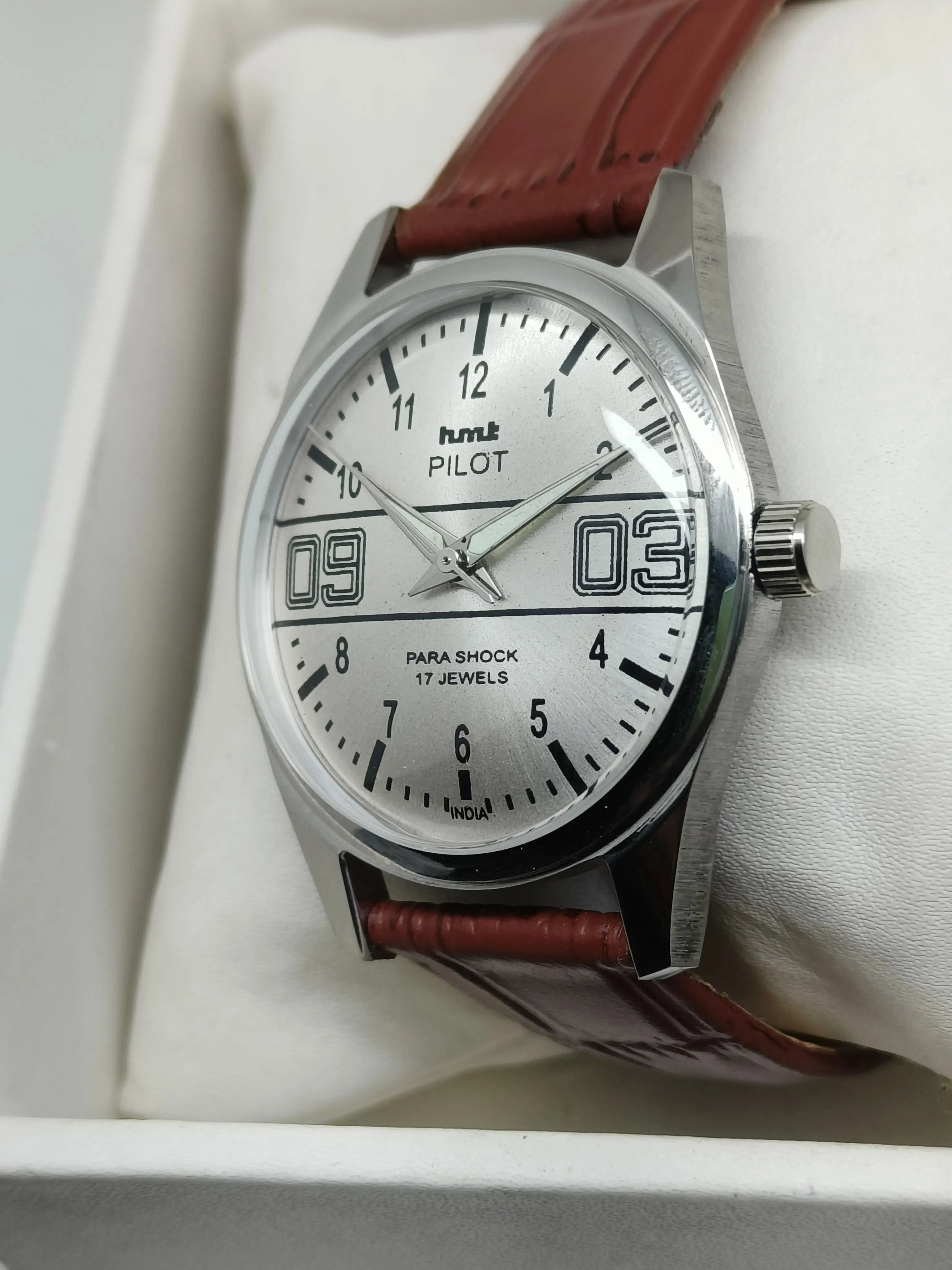 HMT Mechanical Vintage Watch – Refurbished Classic | Original Hand-Winding Timepiece National Watches