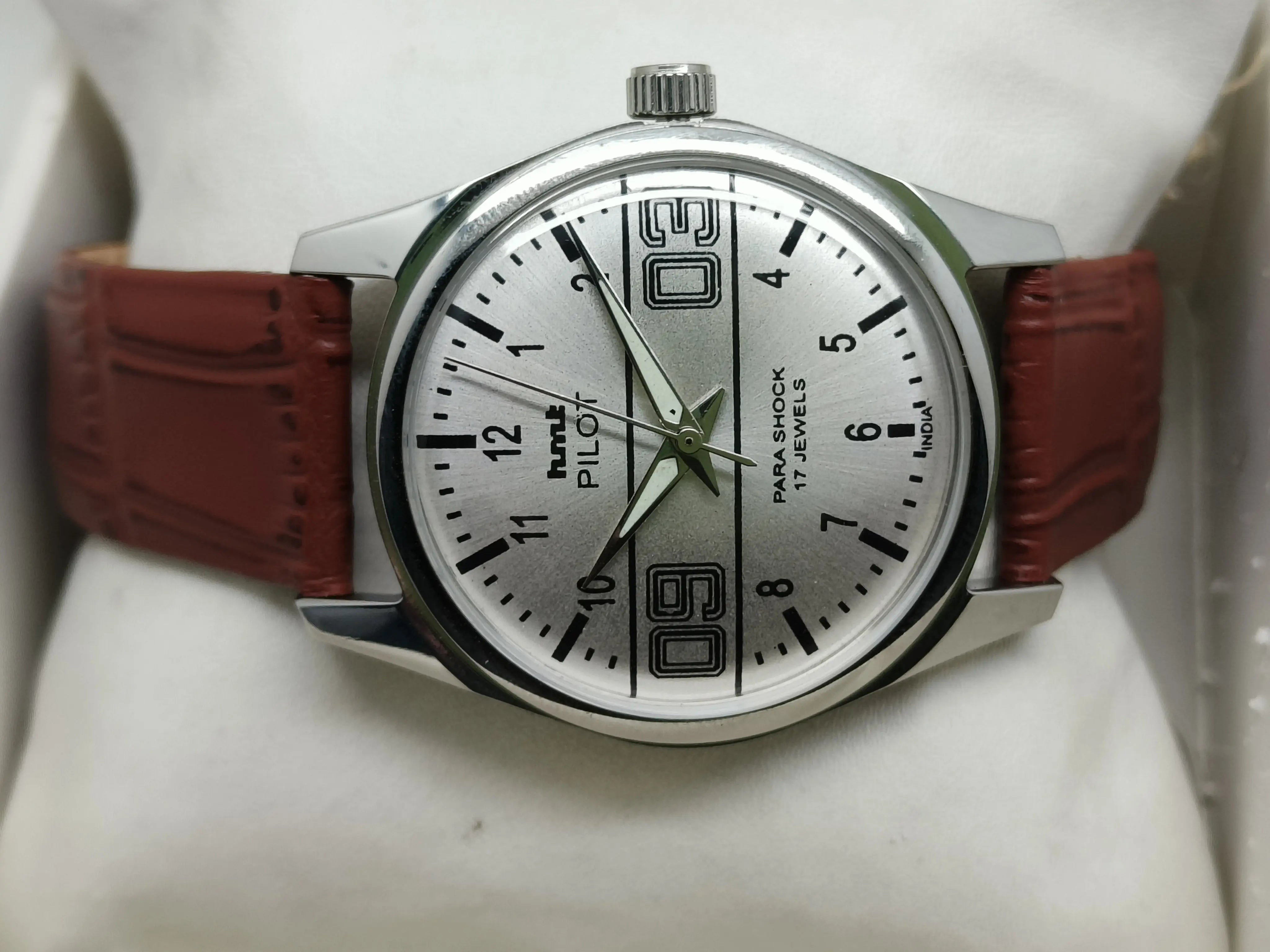 HMT Mechanical Vintage Watch – Refurbished Classic | Original Hand-Winding Timepiece National Watches