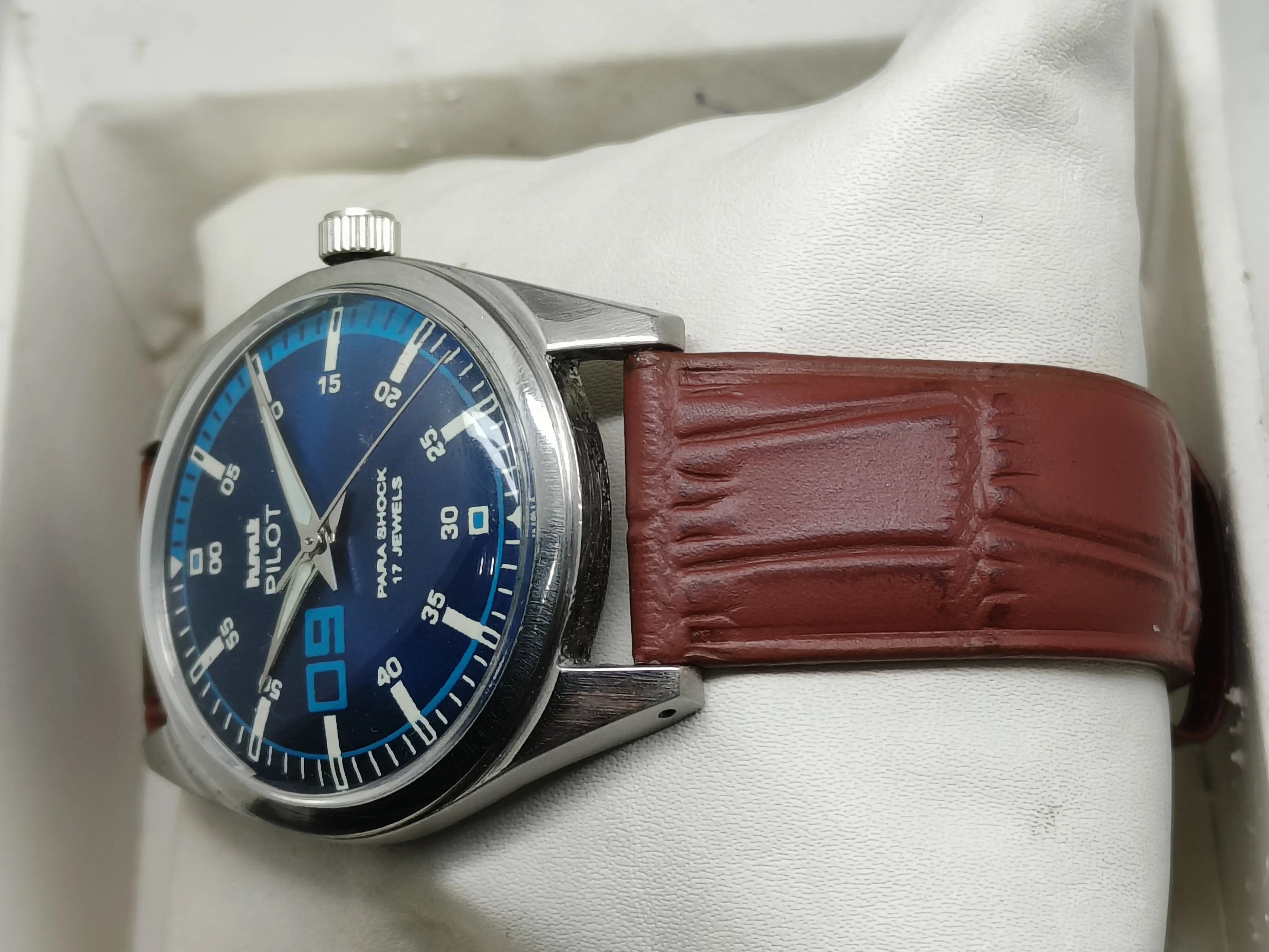 HMT Mechanical Vintage Watch – Refurbished Classic | Original Hand-Winding Timepiece National Watches