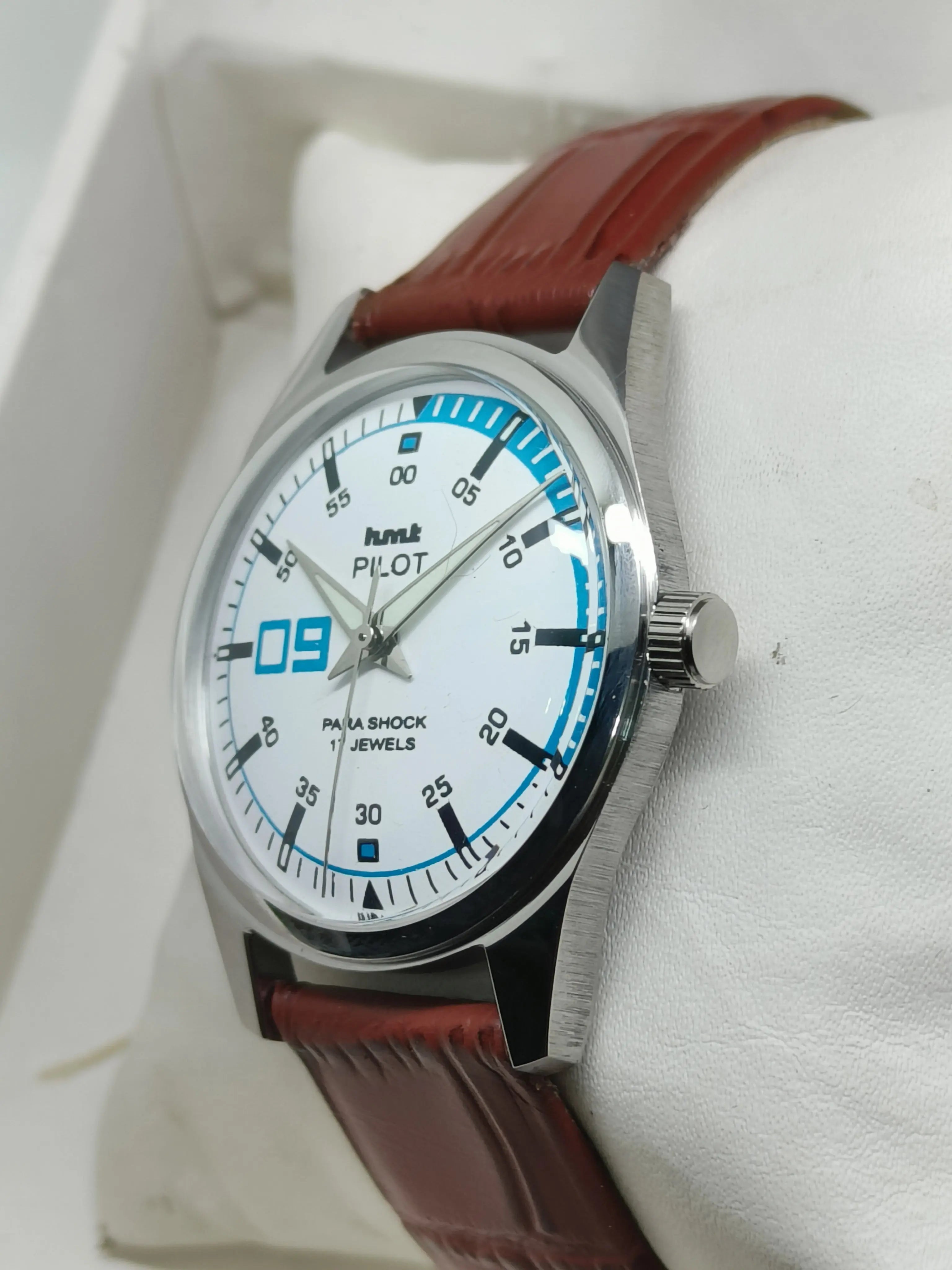 HMT Mechanical Vintage Watch – Refurbished Classic | Original Hand-Winding Timepiece National Watches